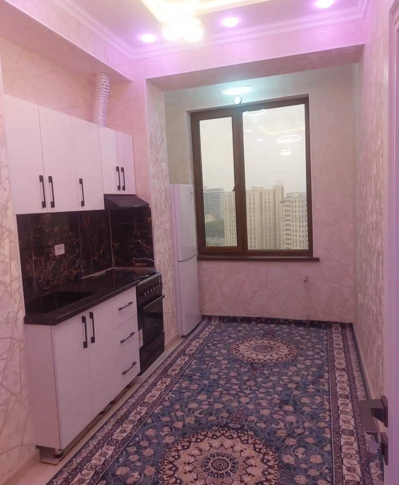 2-комн. квартира, 13 этаж, 60м², Сино