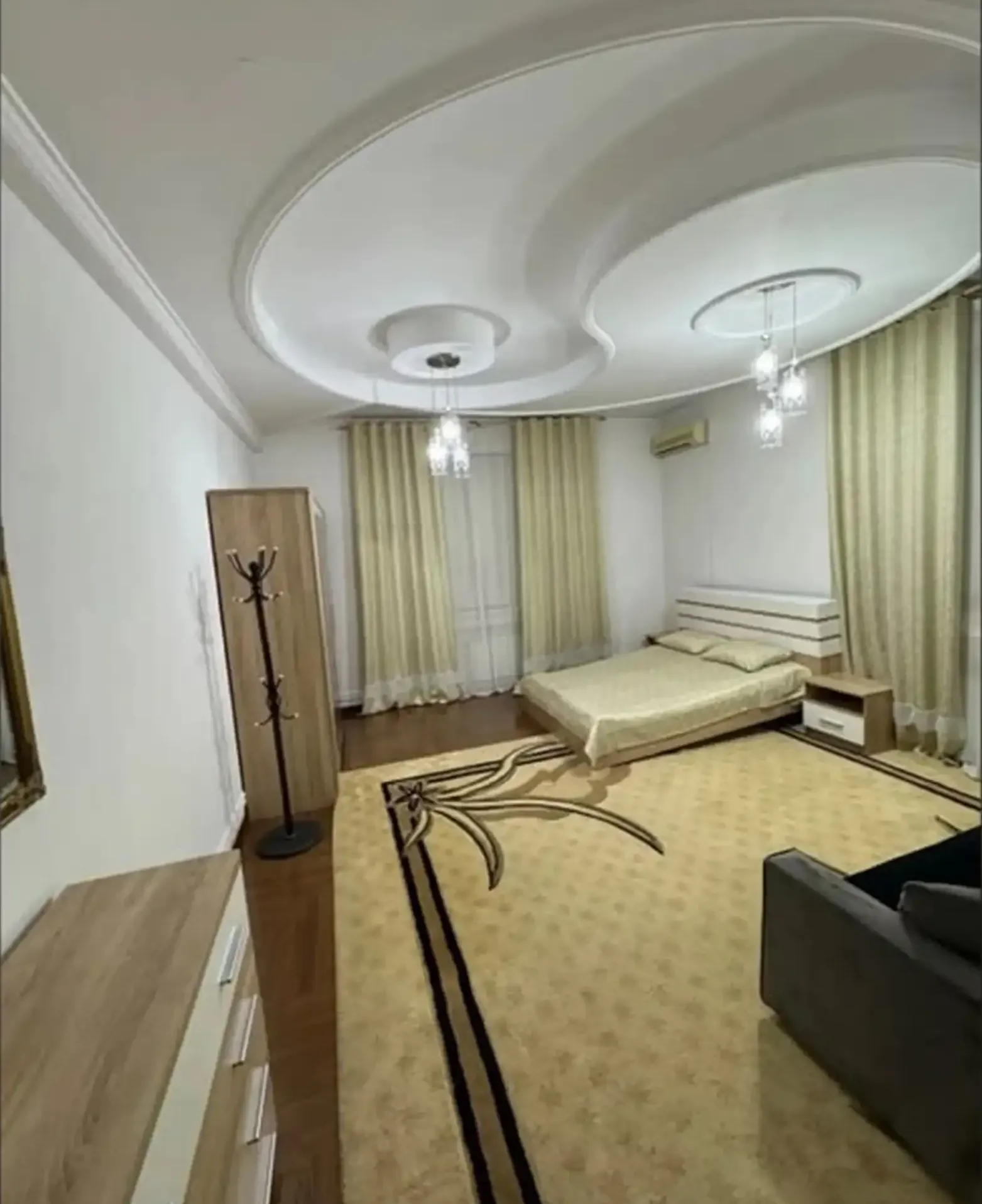 2-этажный, 12 комнатный дом, 450 м², И. Сомони