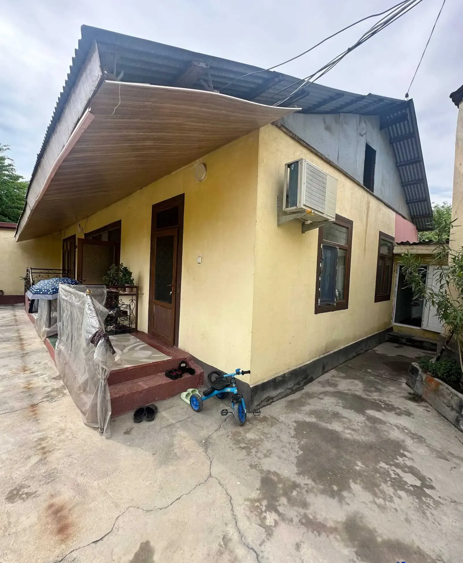 5-комн. квартира, 1 этаж, 180 м², Фирдавси