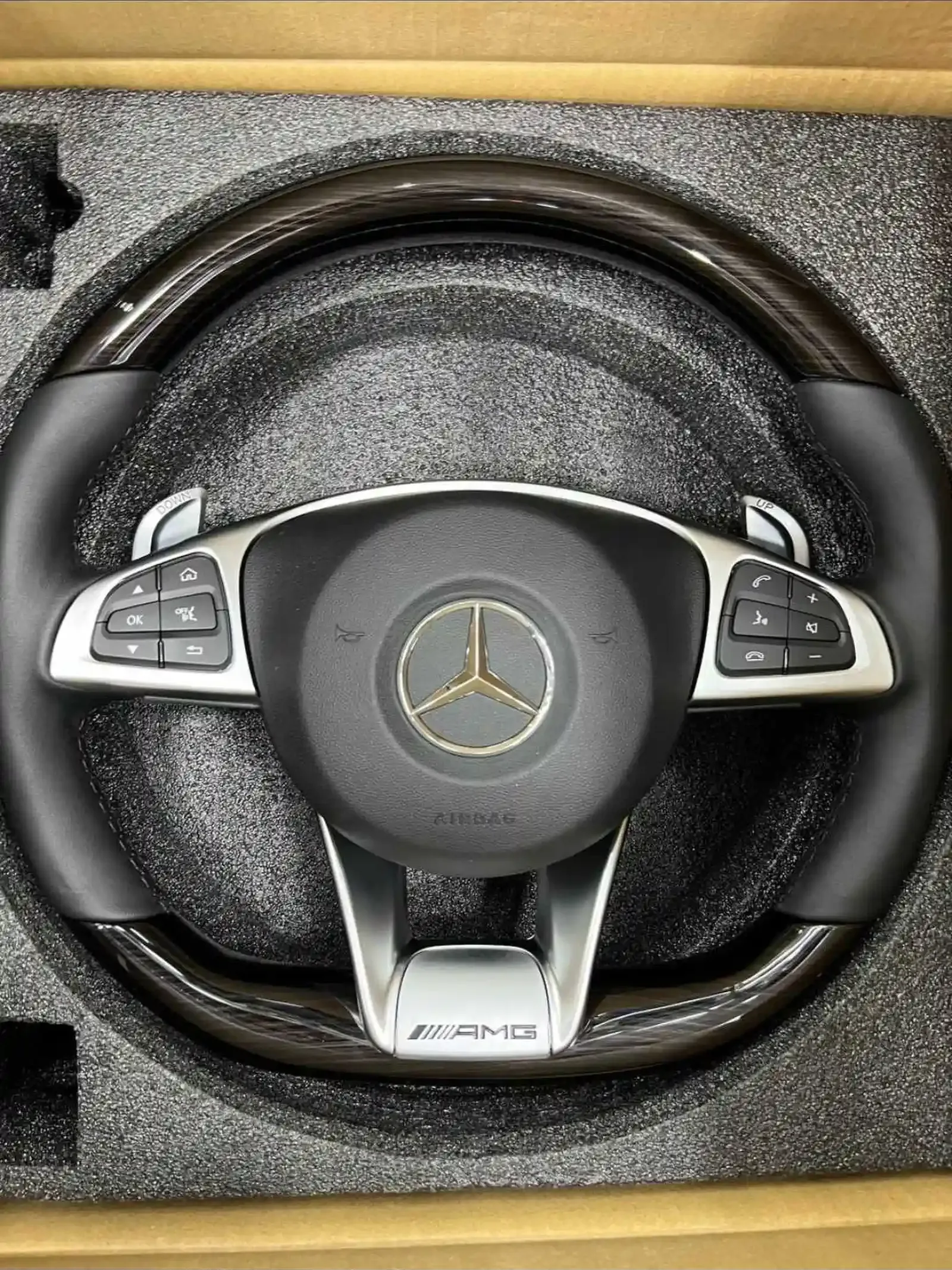 Руль от Mercedes-Benz