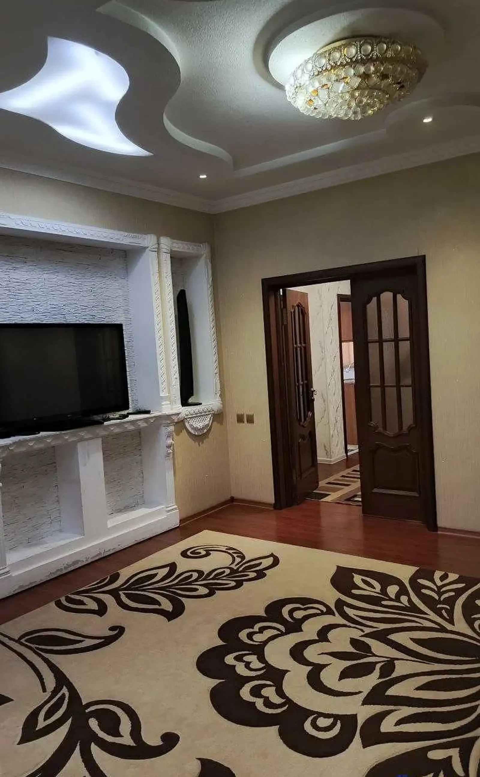 2-комн. квартира, 3 этаж, 71 м², Сино