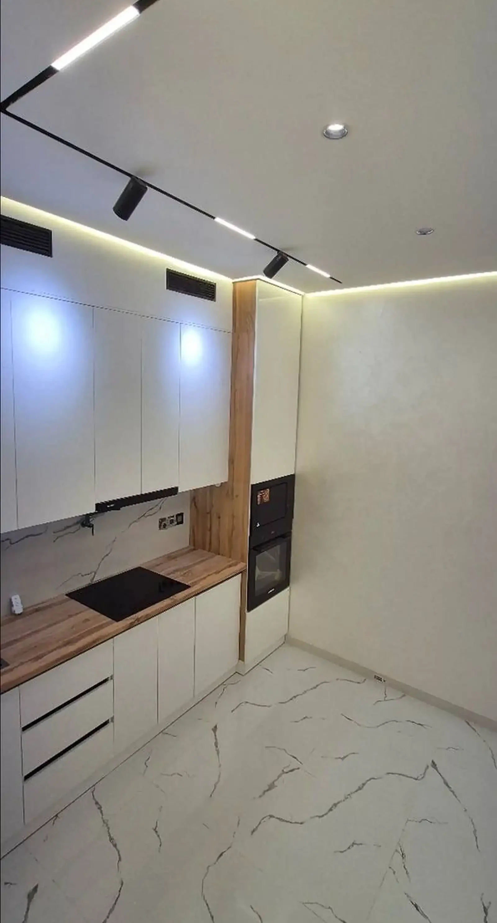 3-комн. квартира, 16 этаж, 85 м², Фирдавси