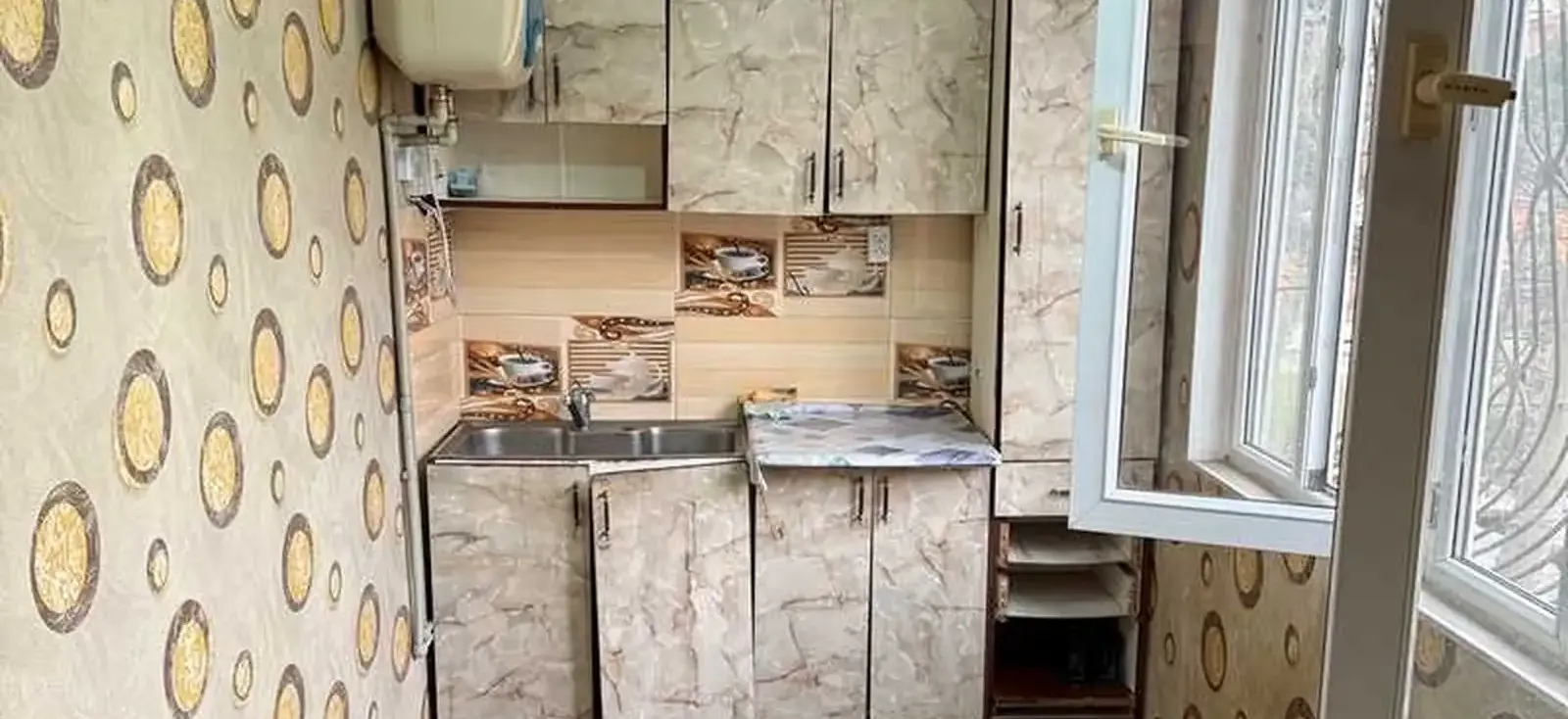 2-комн. квартира, 2 этаж, 56м², 103мкр