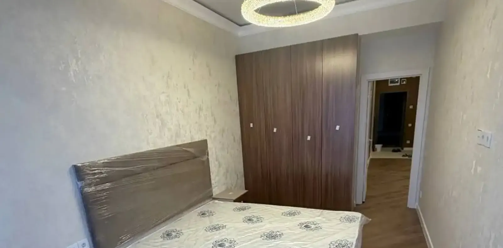 4-комн. квартира, 13 этаж, 116 м², И. Сомони