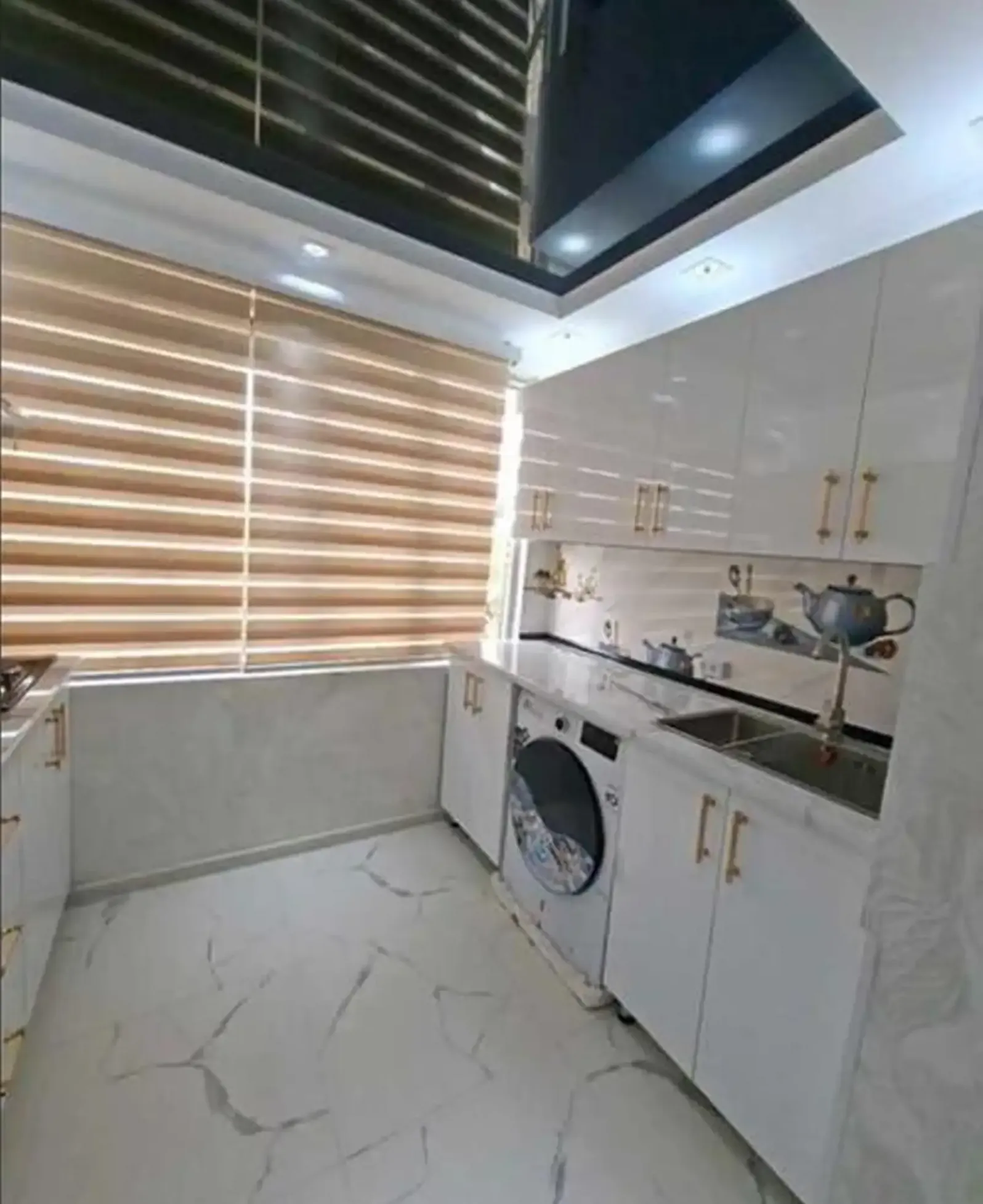 3-комн. квартира, 2 этаж, 156м², Ру па руи СНГ пеши магазини Сиевуш