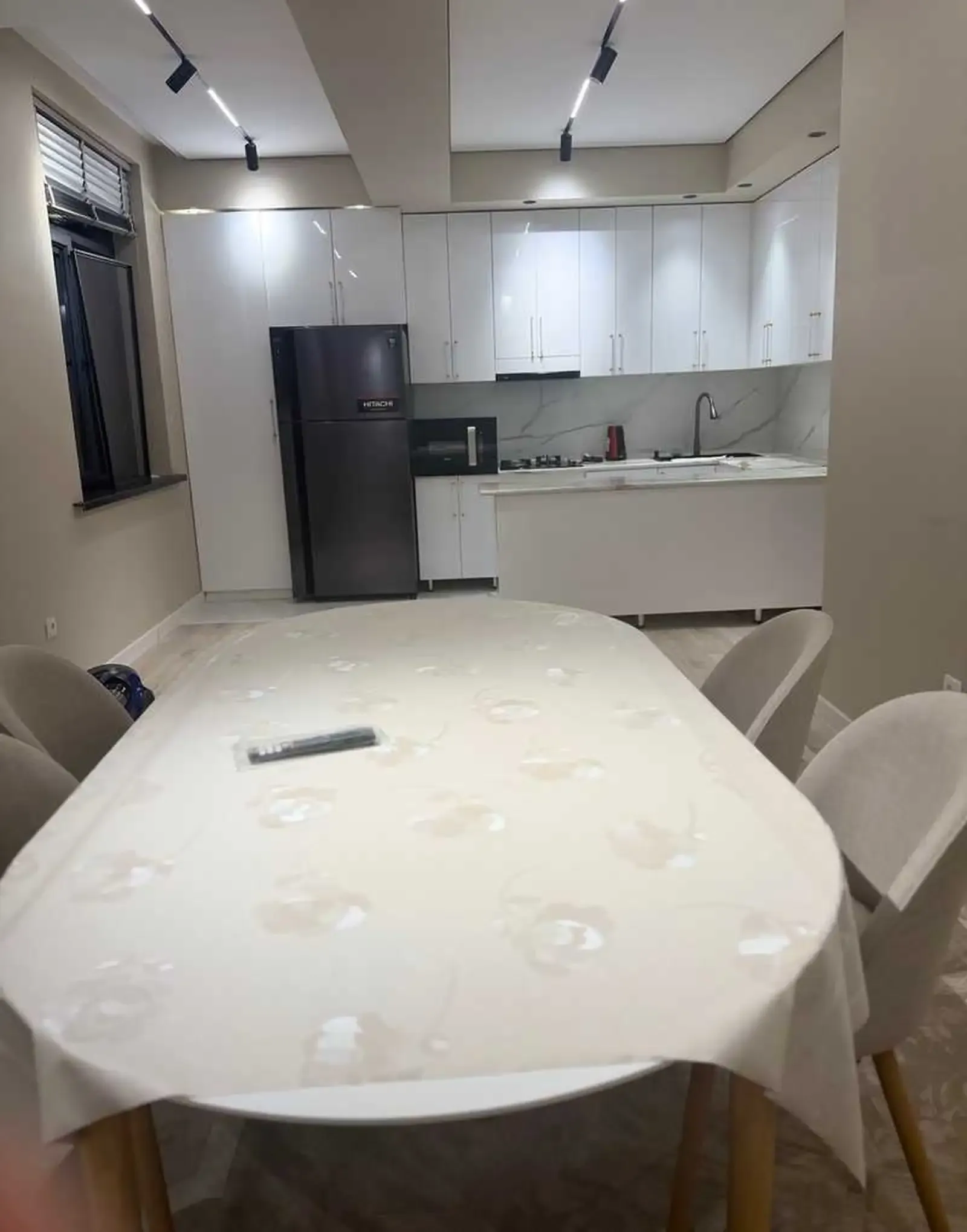 2-комн. квартира, 4 этаж, 95м², Аэропорт