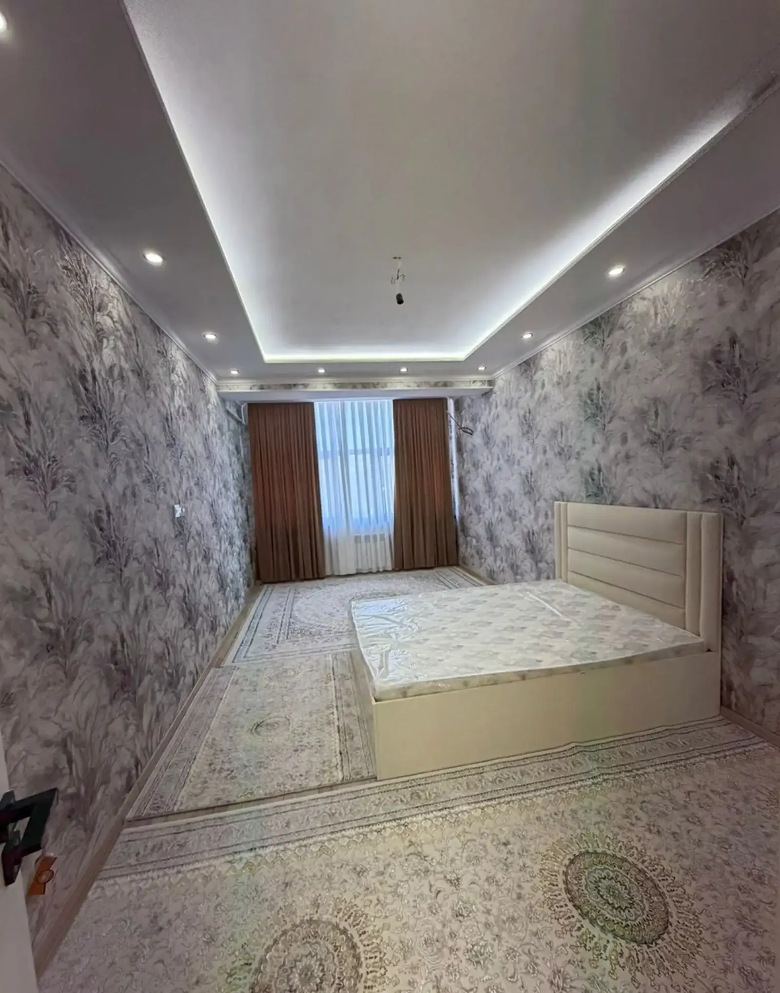 2-комн. квартира, 14 этаж, 76 м², Шохмансур