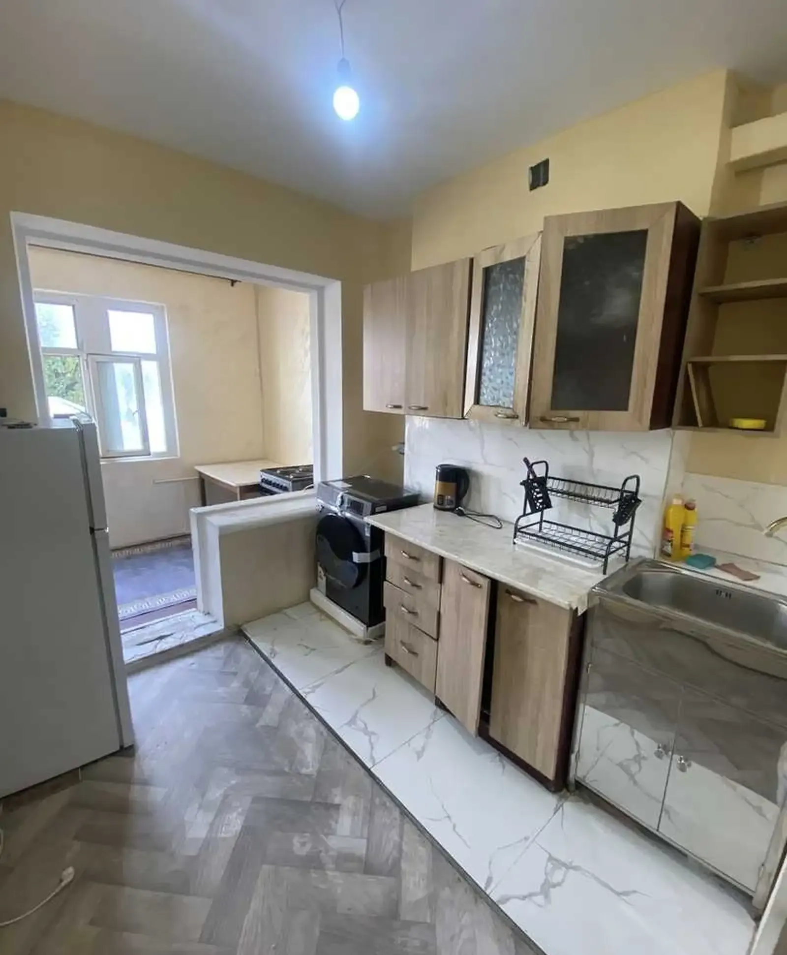 3-комн. квартира, 3 этаж, 80м², сино