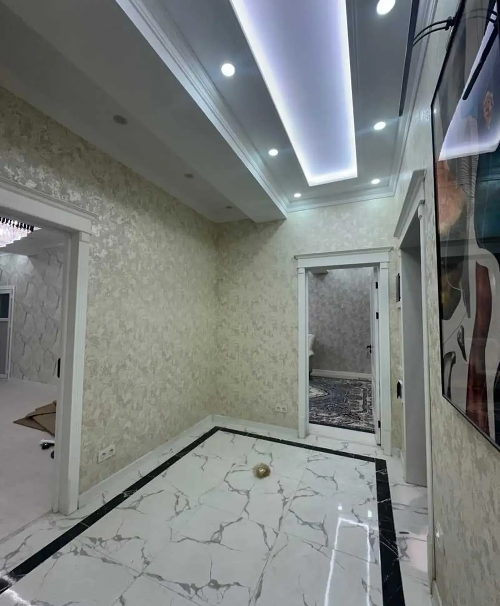 3-комн. квартира, 10 этаж, 100м², Голубой Экран