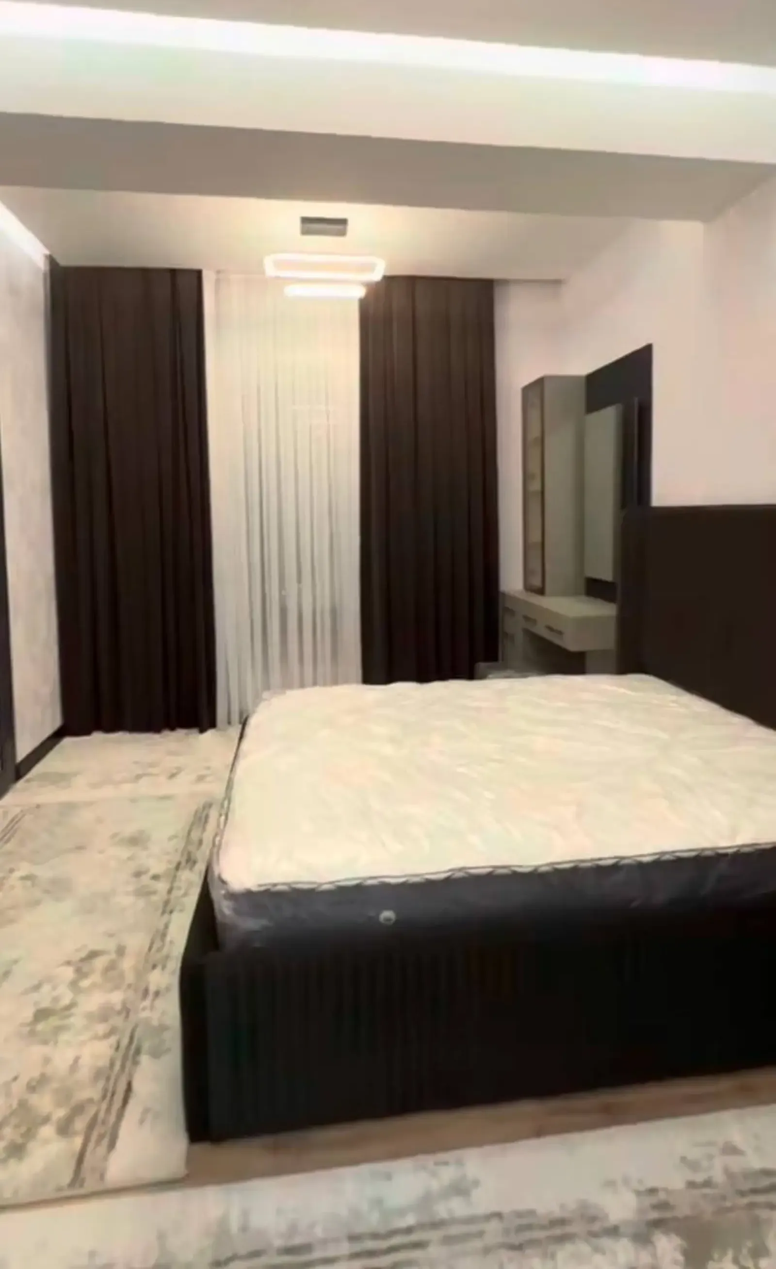 2-комн. квартира, 8 этаж, 64 м², Фирдавси