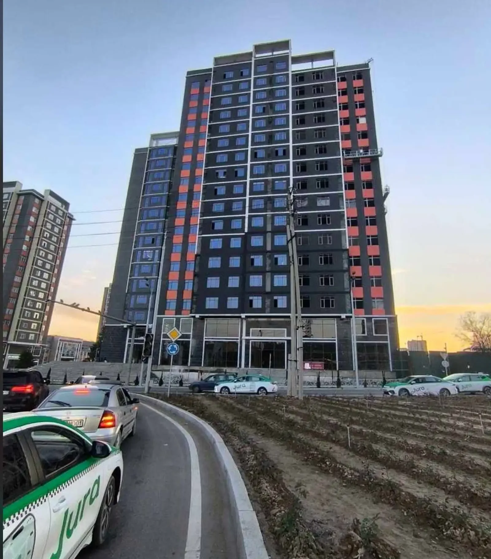 2-комн. квартира, 13 этаж, 65 м², Исмоили Сомони