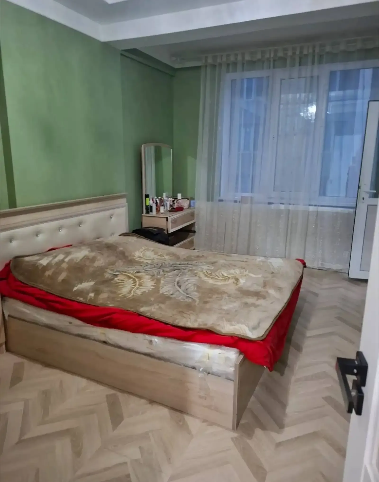 2-комн. квартира, 5 этаж, 60 м², Фирдавси