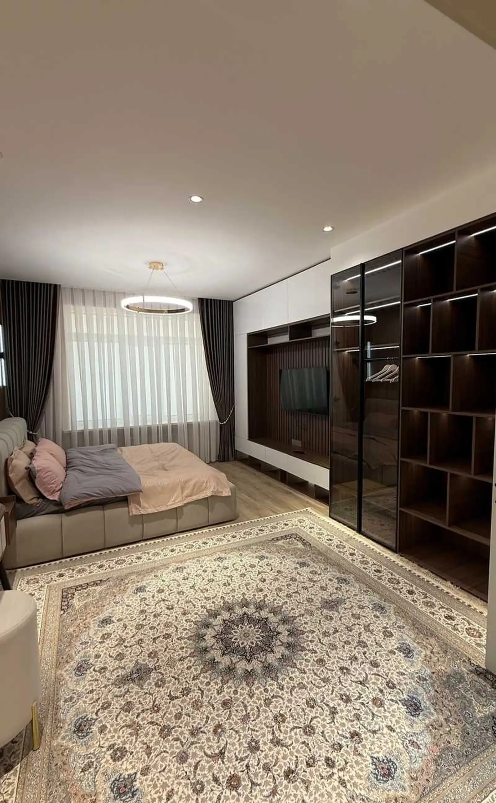 3-комн. квартира, 3 этаж, 156м², Шохмансур доми Империя