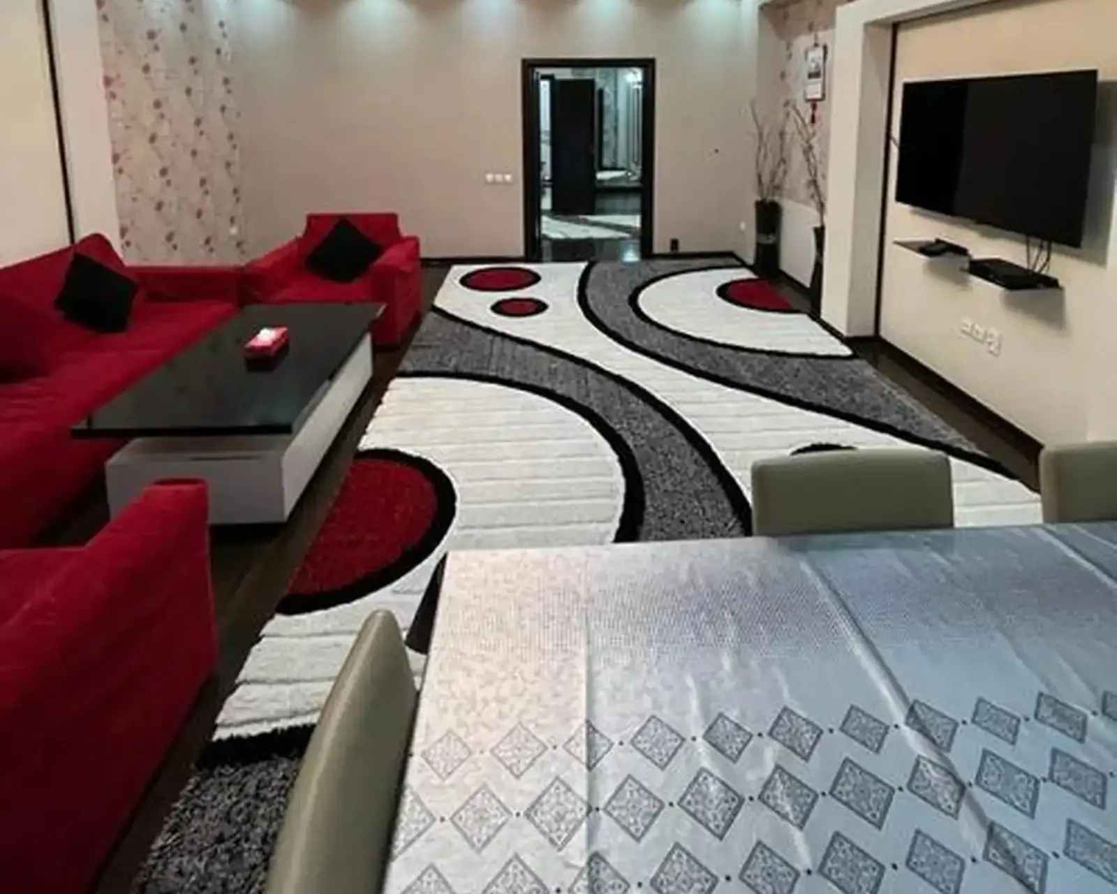 3-комн. квартира, 11 этаж, 145м², Сомони