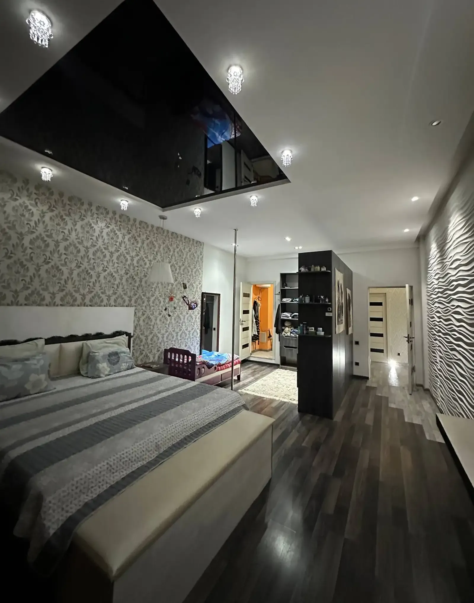 4-комн. квартира, 8 этаж, 138 м², И Сомони