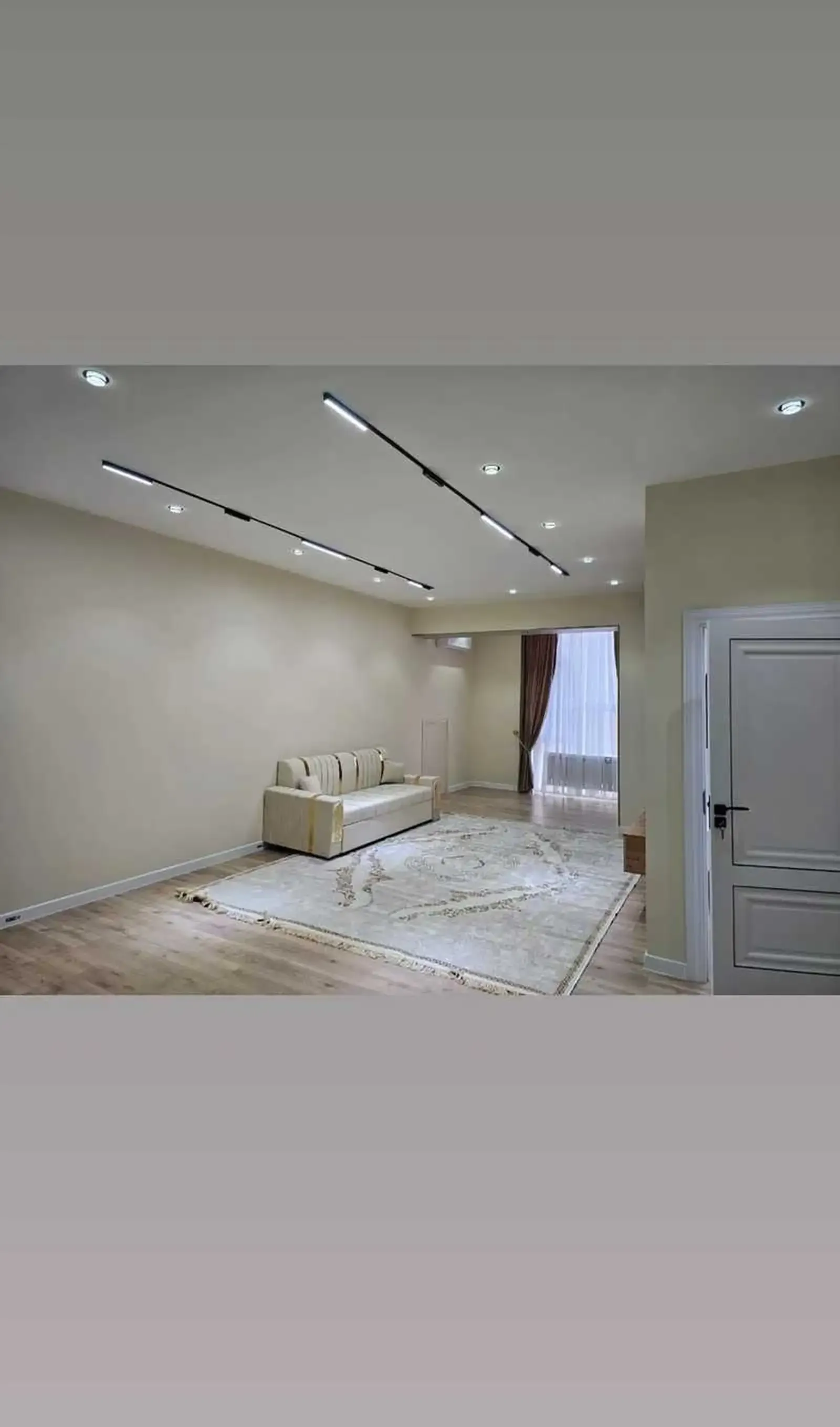 2-комн. квартира, 15 этаж, 90м², Голубой экран