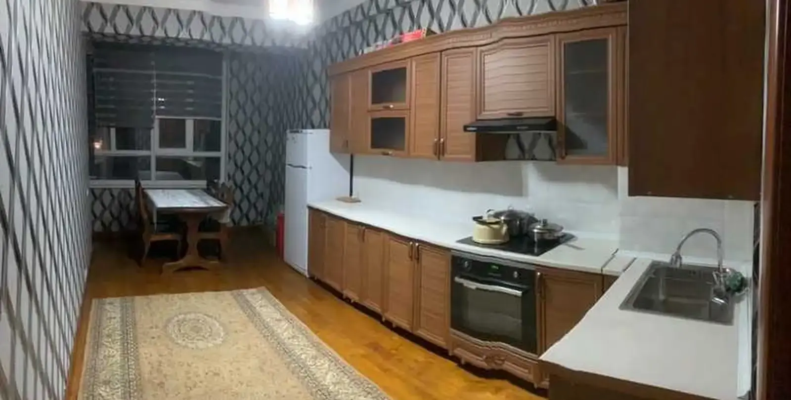 2-комн. квартира, 6 этаж, 80м², Сино