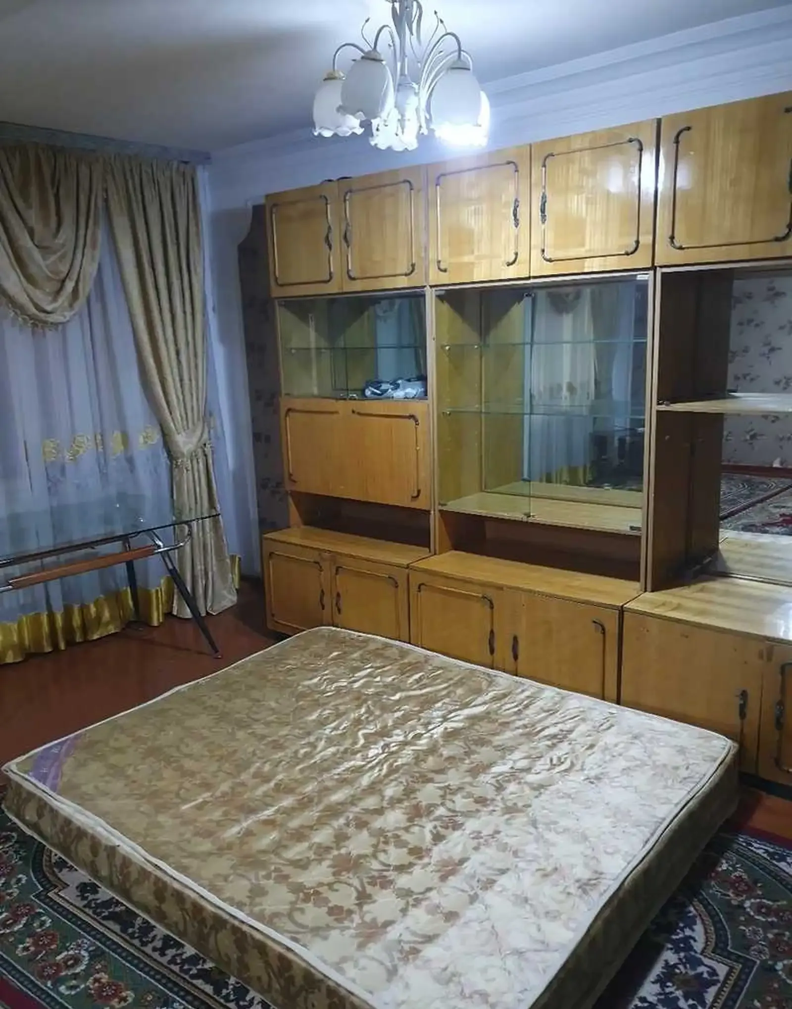 4-комн. квартира, 1 этаж, 77м², 82 мкр, 101 мкр,сари роҳ, мавҷи Истиқлол