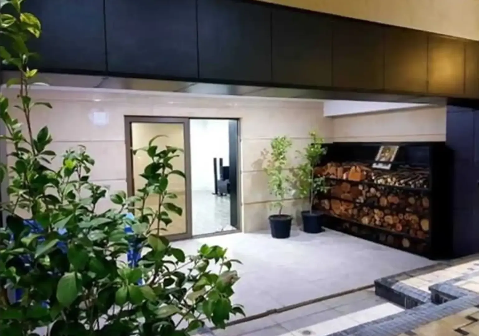 2-этажный, 12 комнатный дом, 600 м², Шохмансур
