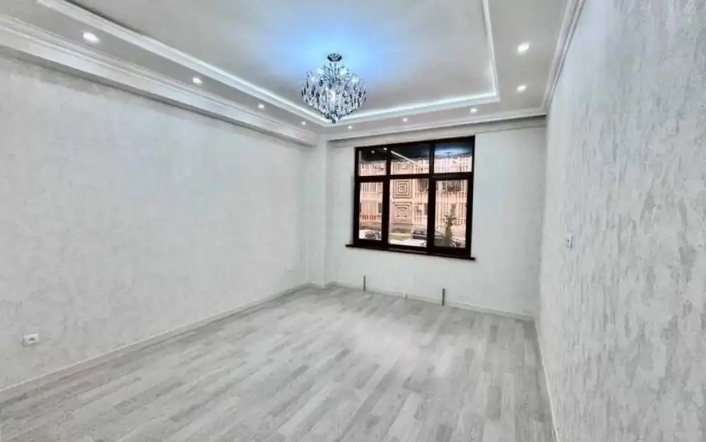 3-комн. квартира, 1 этаж, 90 м², Сино