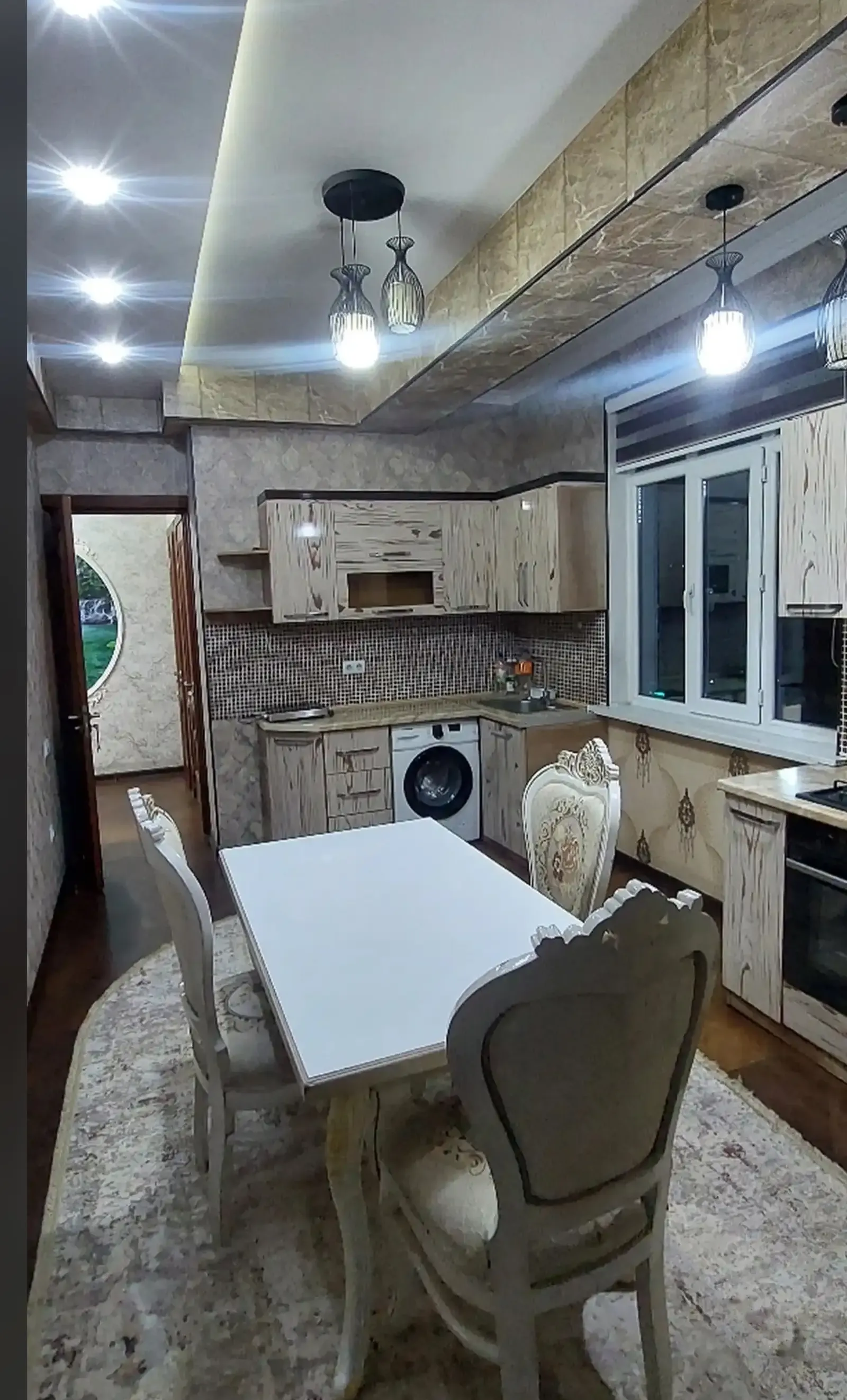 4-комн. квартира, 11 этаж, 120м², сино