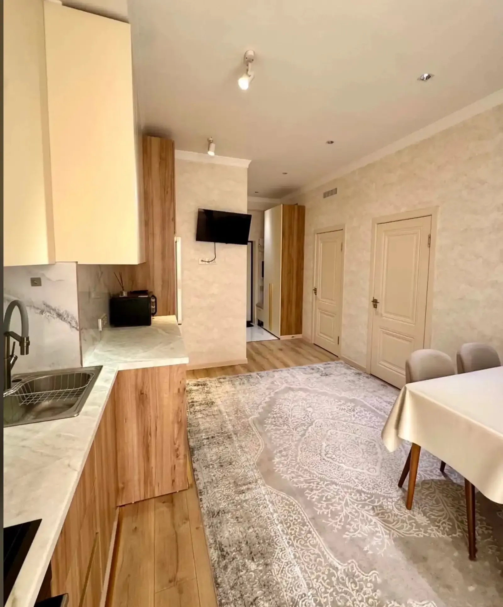 2-комн. квартира, 15 этаж, 50м², Шохмансур