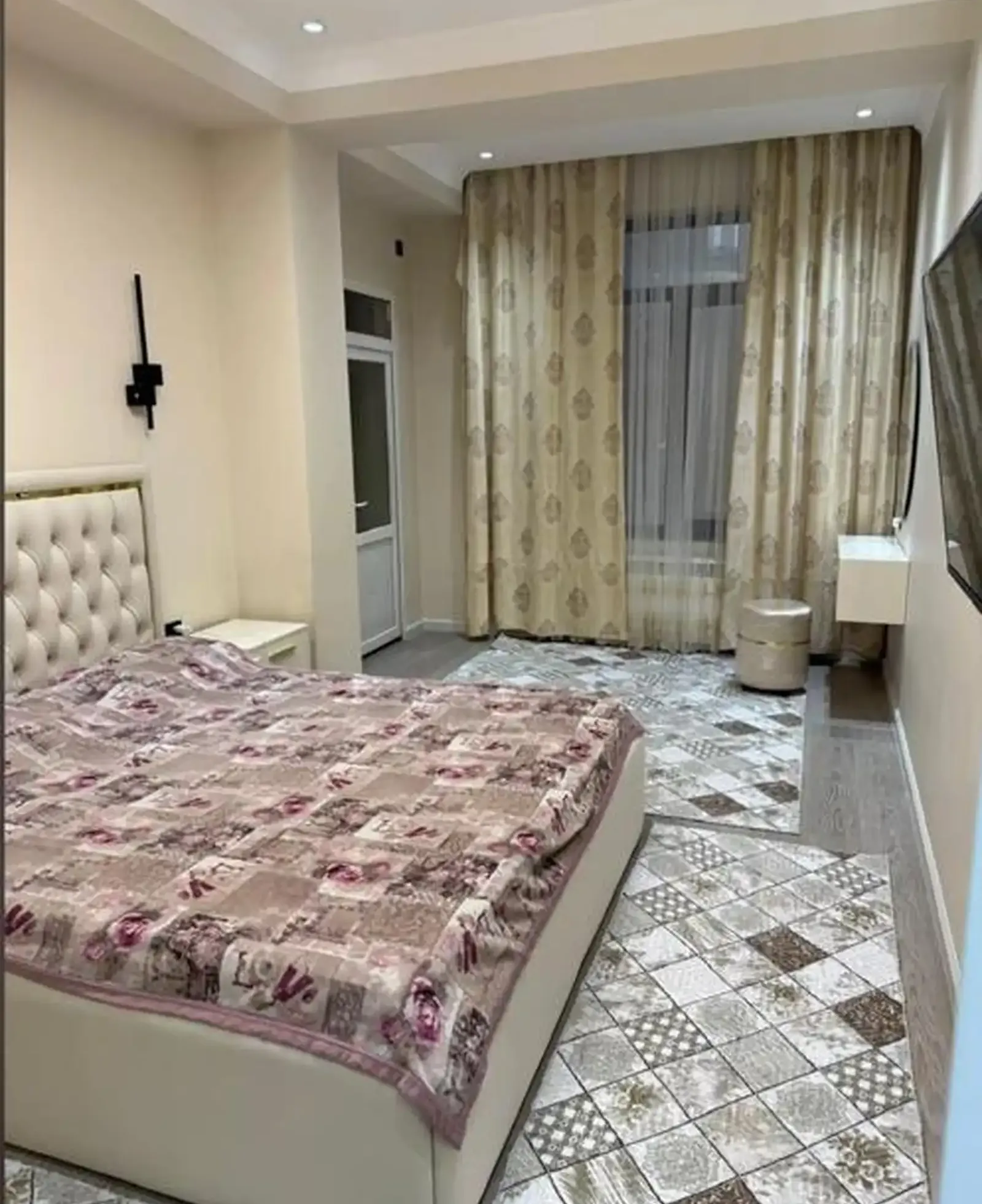3-комн. квартира, 4 этаж, 80м², Шохмансур