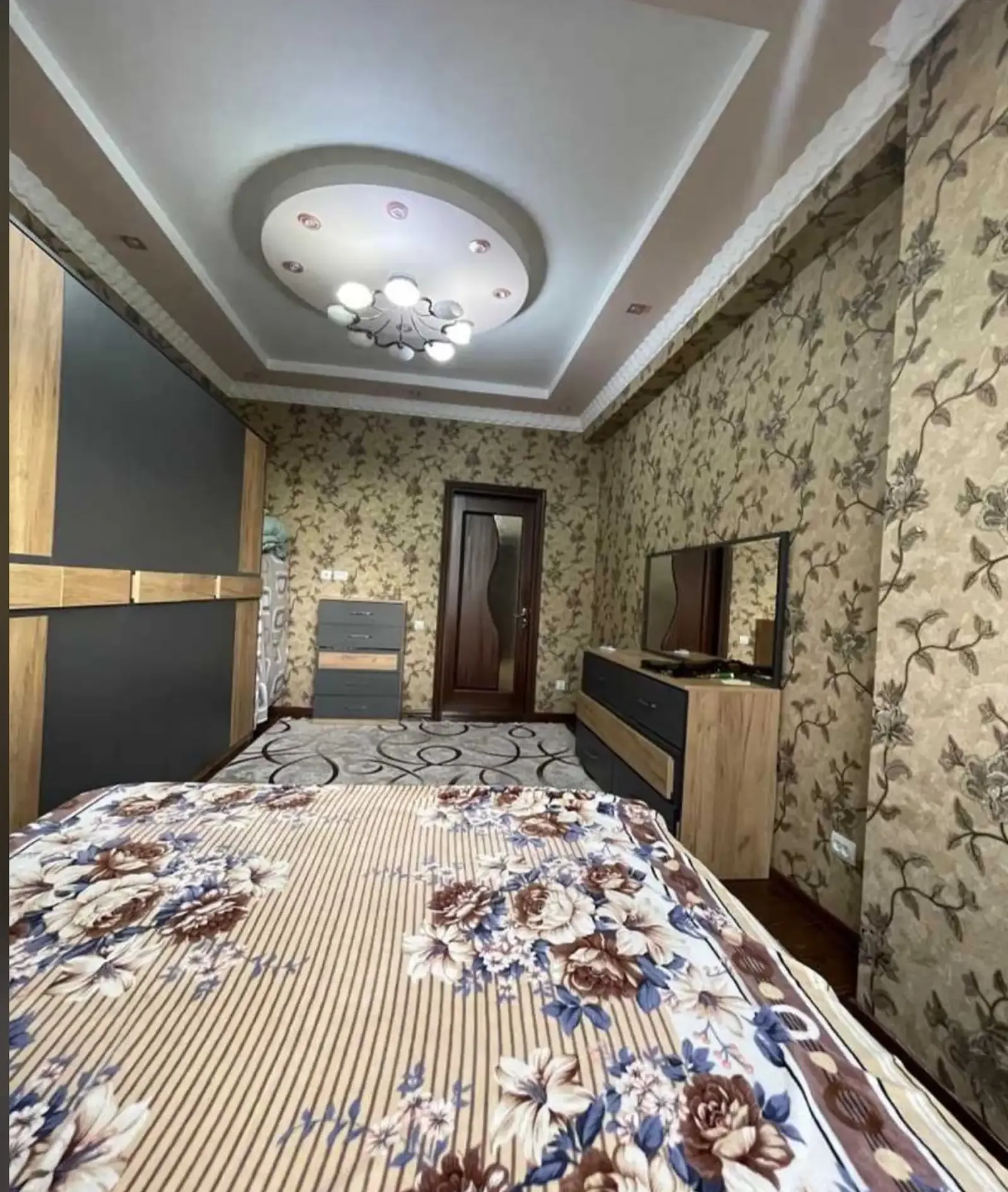 2-комн. квартира, 8 этаж, 80м², сино