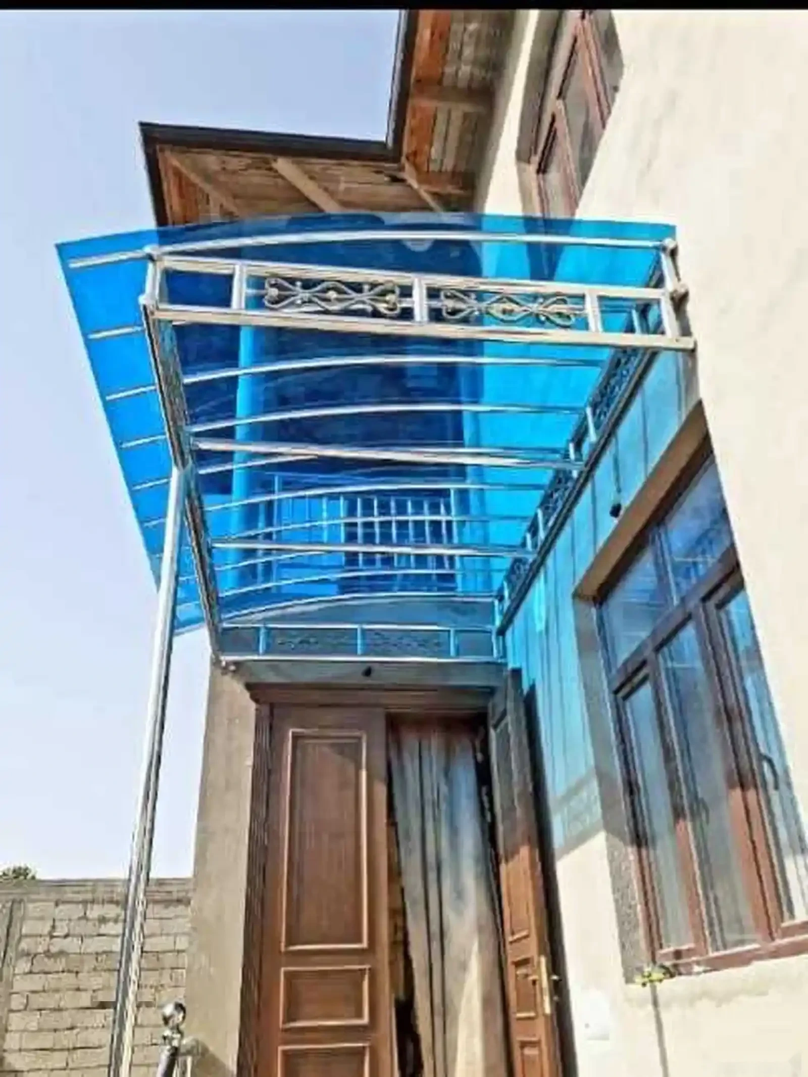 Козырек из оргстекла — фото 3