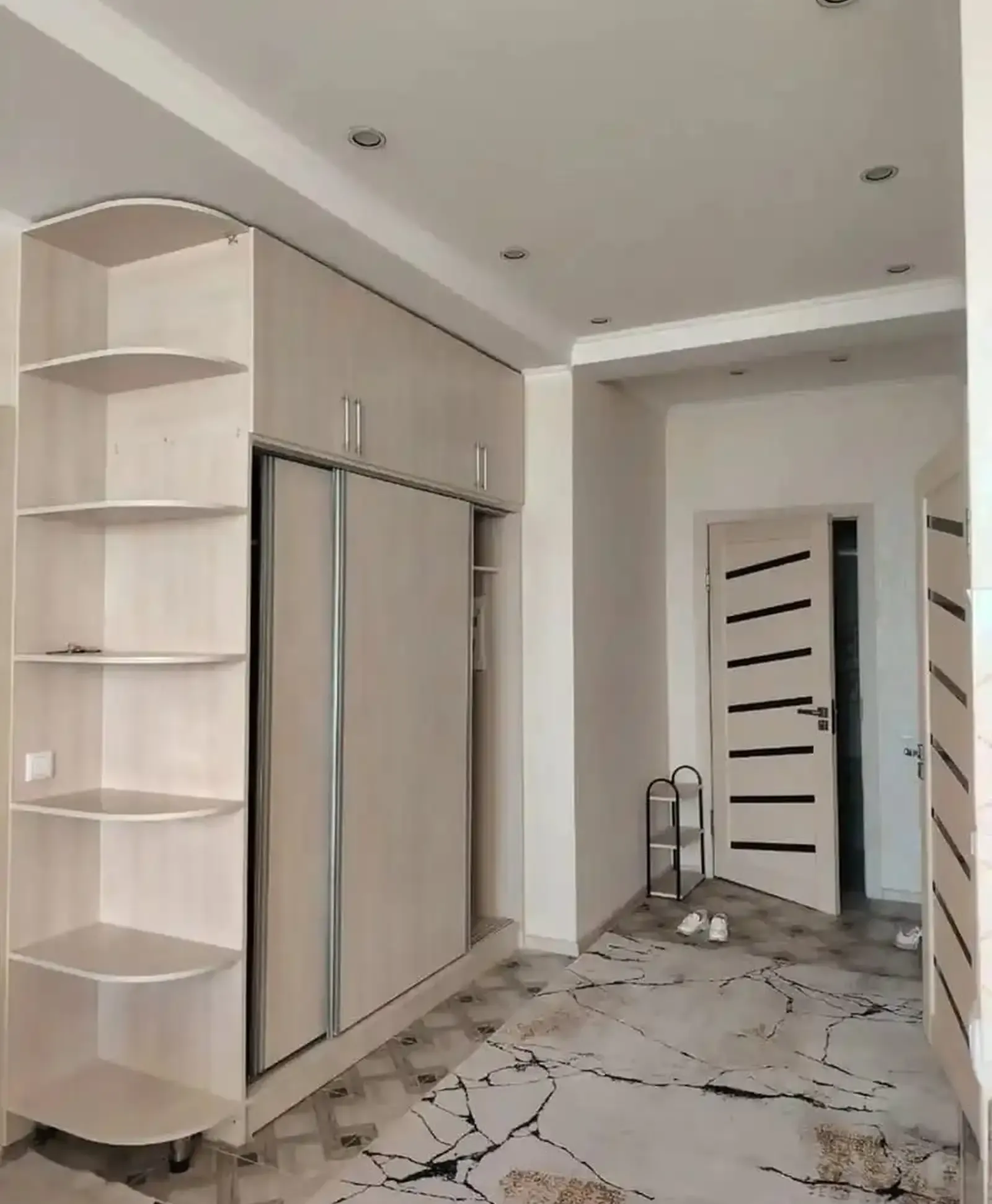 2-комн. квартира, 9 этаж, 70м², Сино