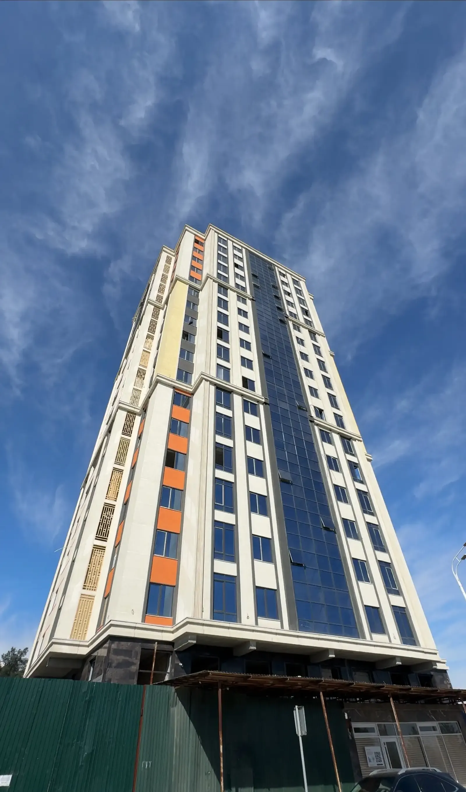 3-к квартира, 9 этаж, 125 м², Фирдавси, Цирк