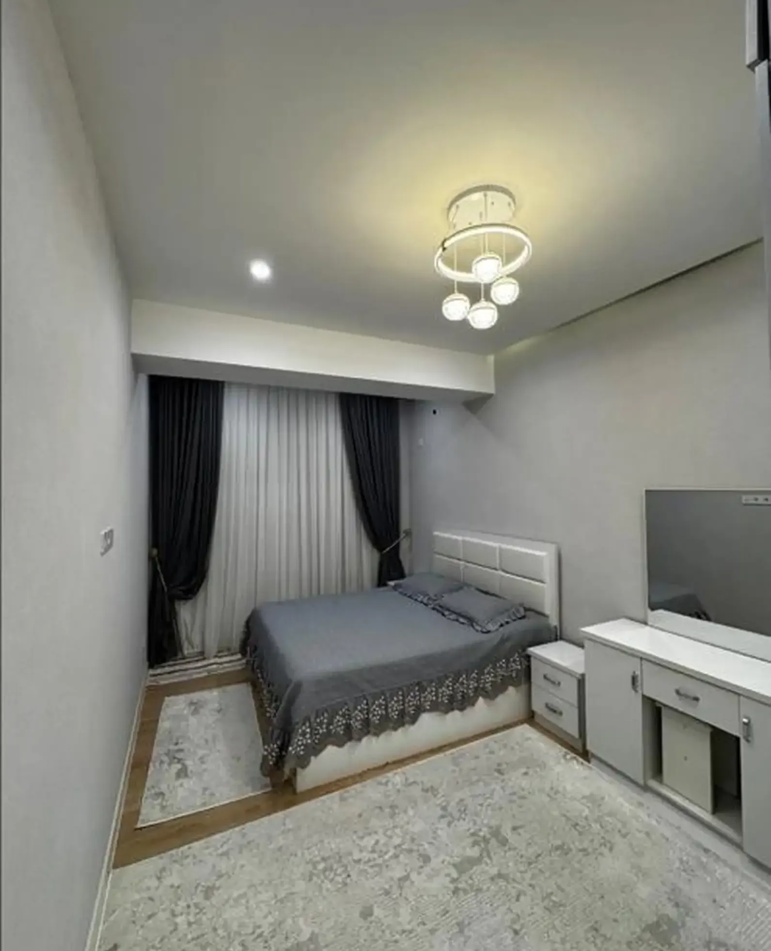 2-комн. квартира, 14 этаж, 70м², Шохмансур