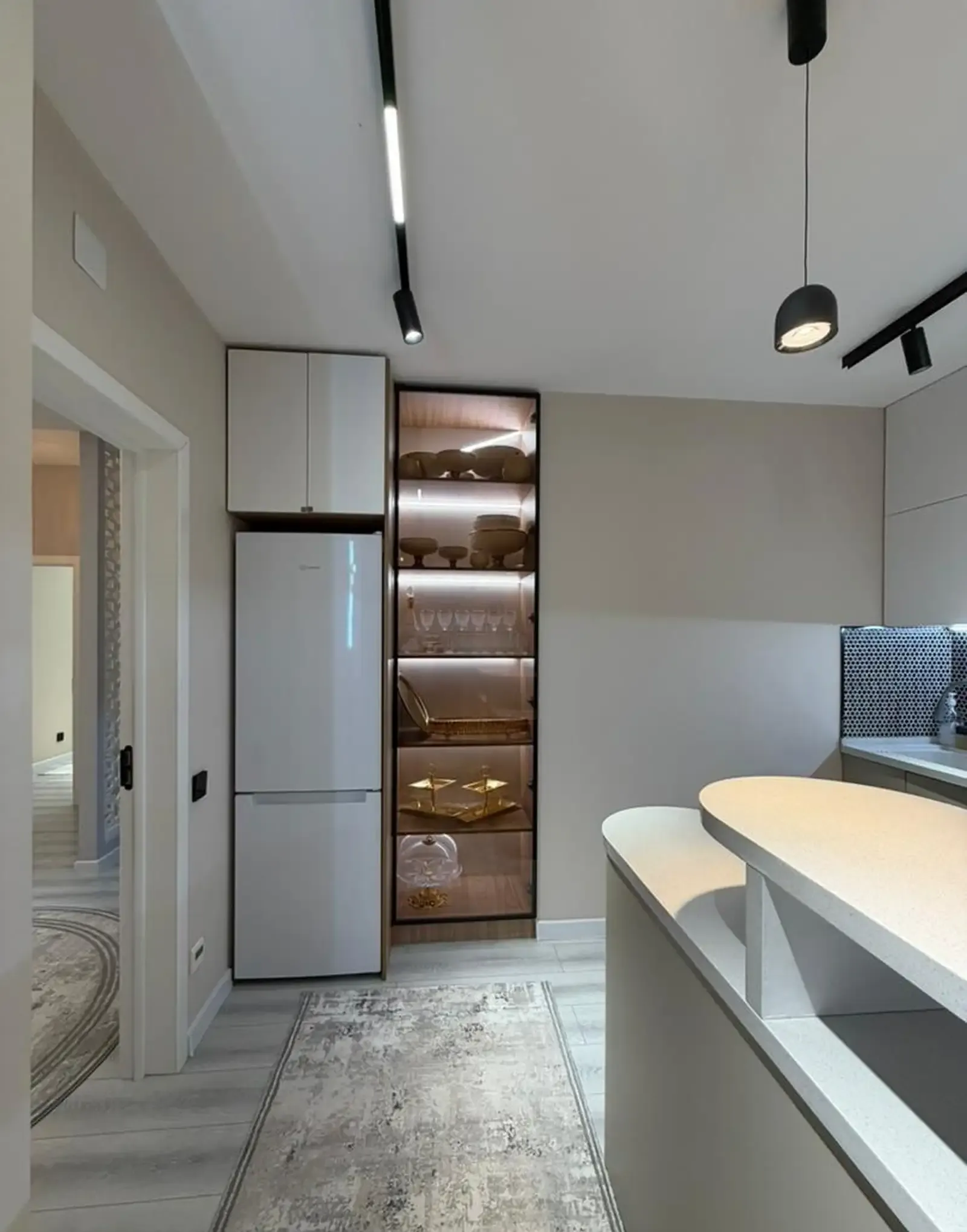 2-комн. квартира, 12 этаж, 72 м², Водонасосная, рядом с супермаркетом «Ёвар»