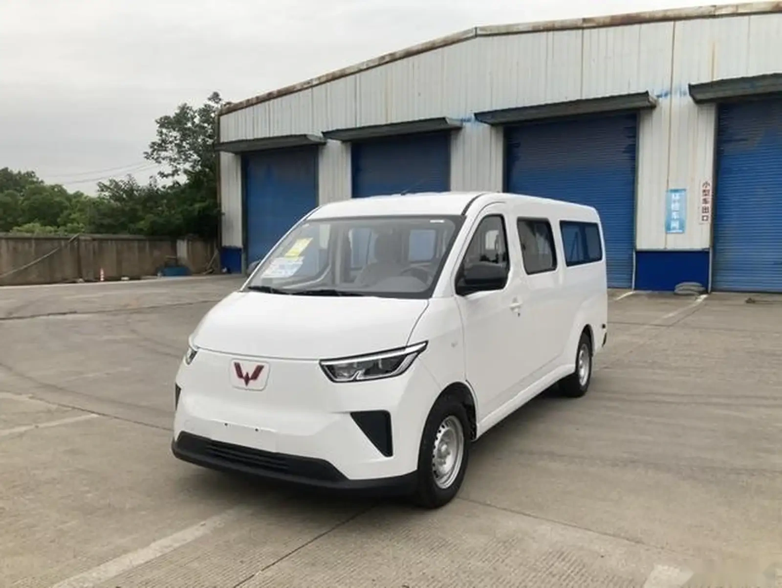 Пассажирский Wuling Yangguang, 2025 на заказ — фото 2