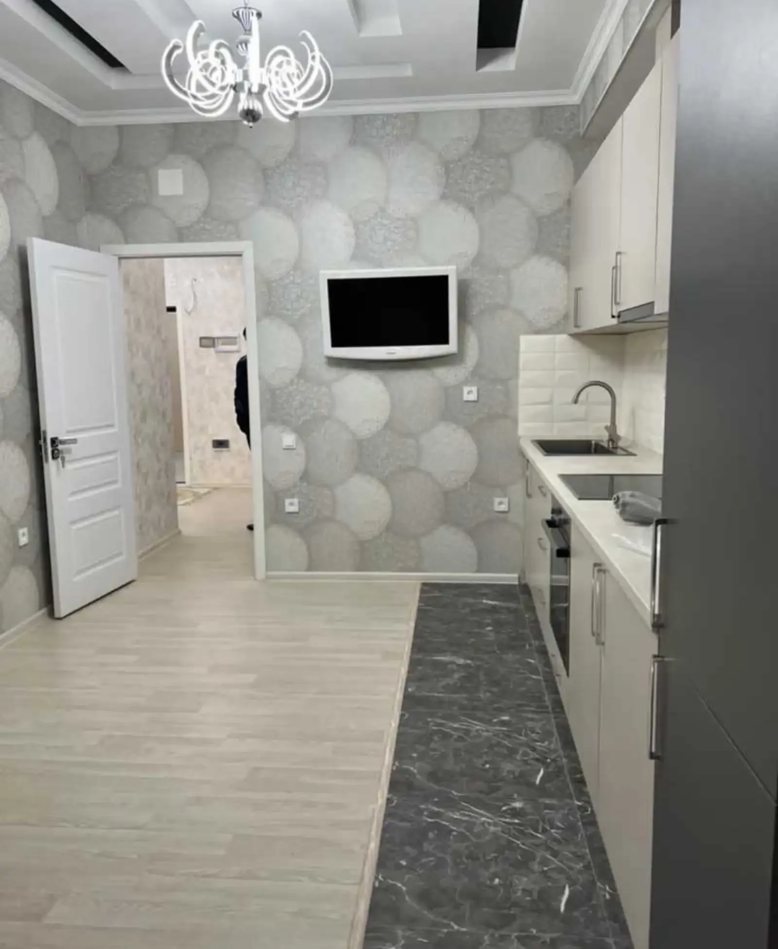 3-комн. квартира, 12 этаж, 90м², шохмансур