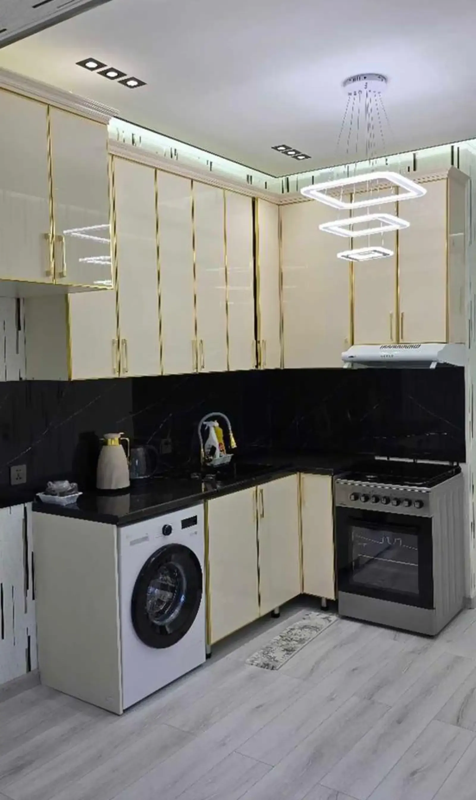 2-комн. квартира, 10 этаж, 75м², Шохмансур