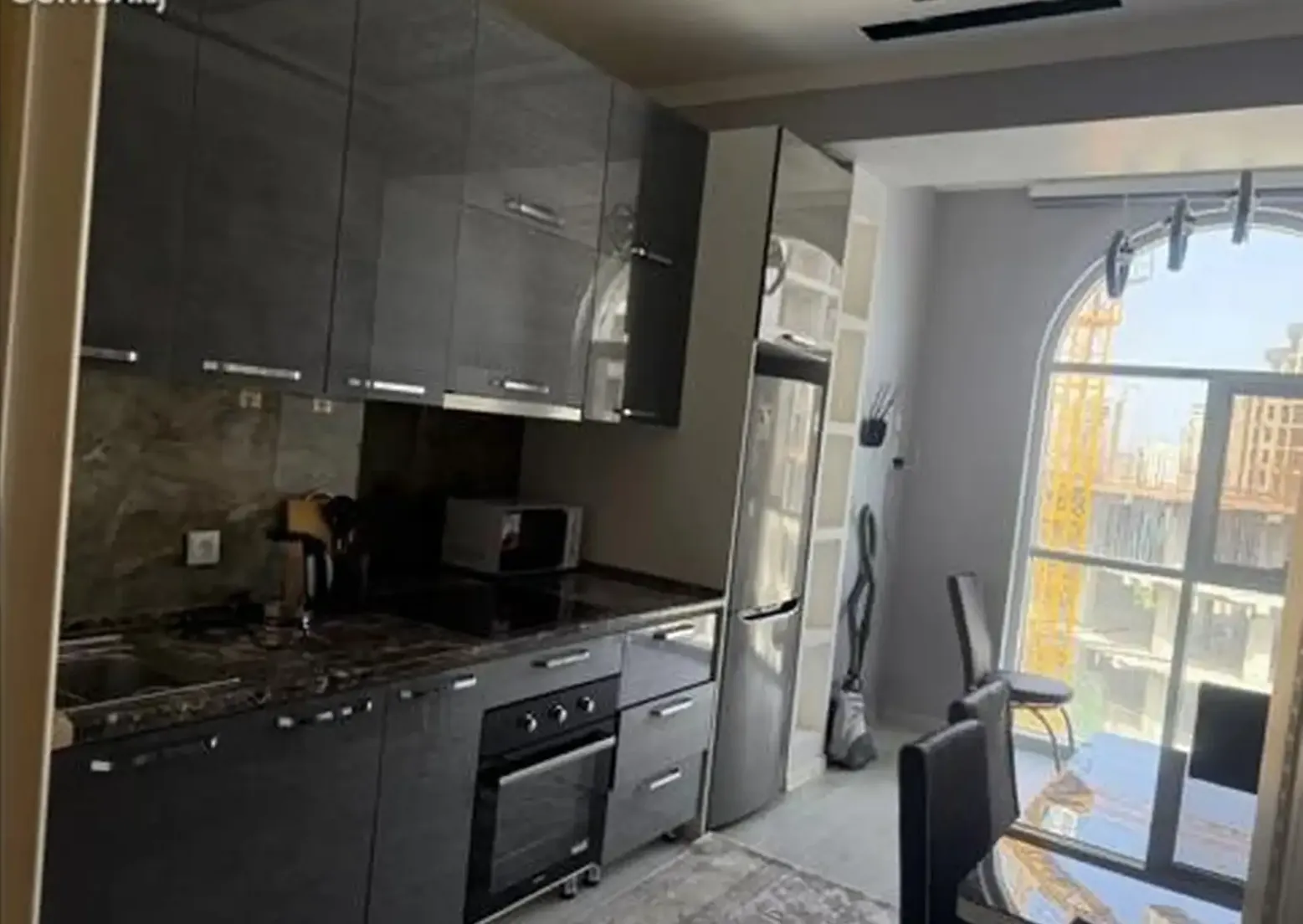 2-комн. квартира, 14 этаж, 72м², Шохмансур
