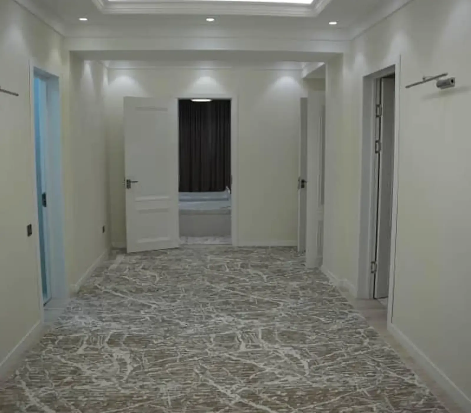 3-комн. квартира, 16 этаж, 130 м², Гостиница Хилтон