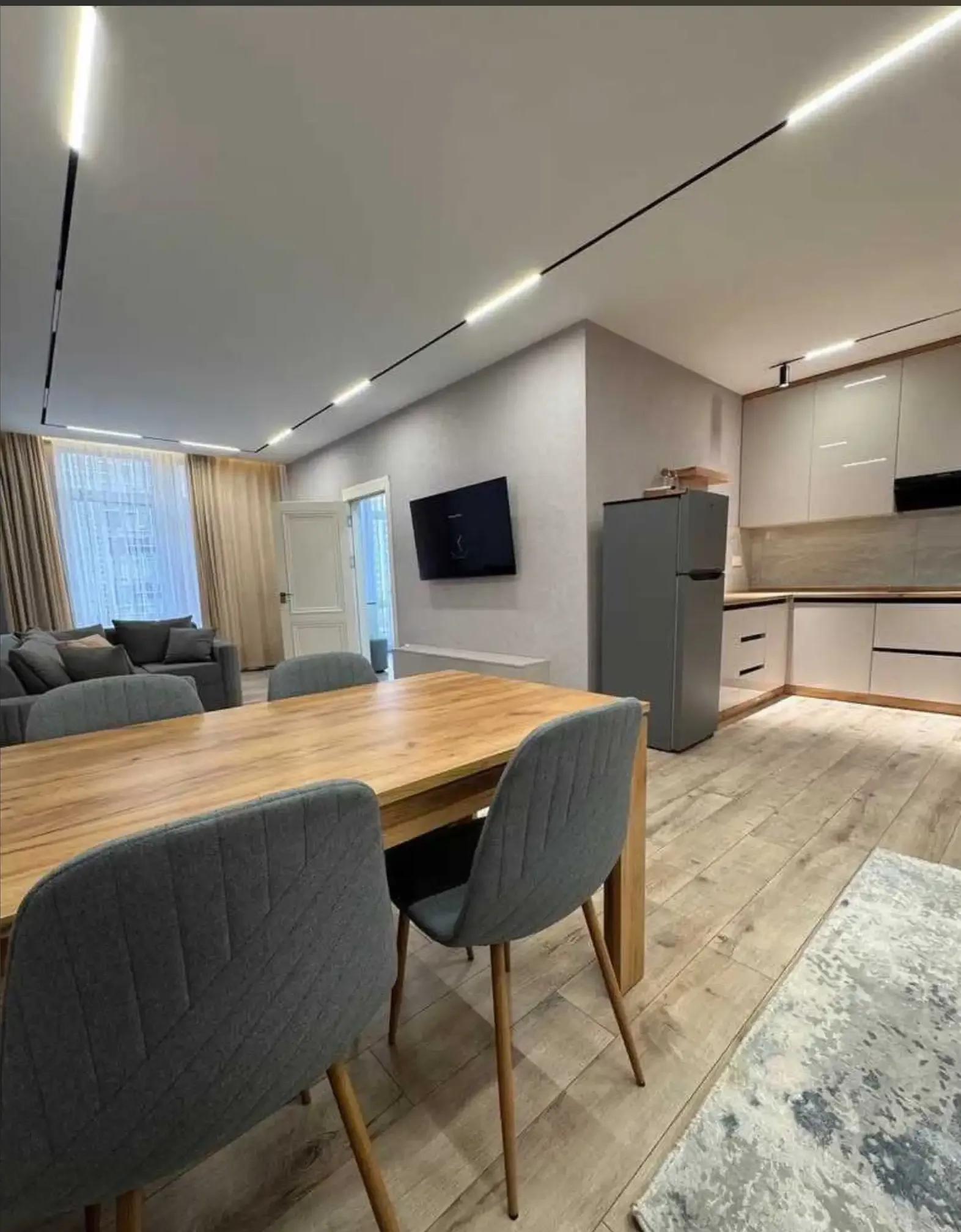 2-комн. квартира, 8 этаж, 70м², овир