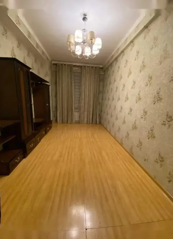 3-комн. квартира, 2 этаж, 100м², Сино