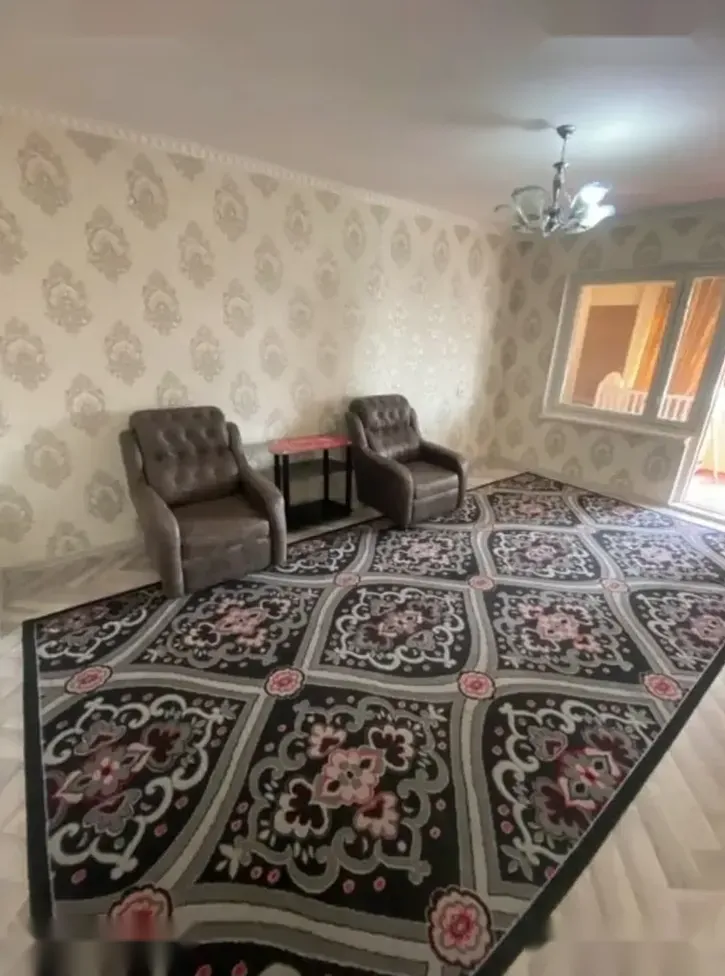 3-комн. квартира, 3 этаж, 80м², Сино