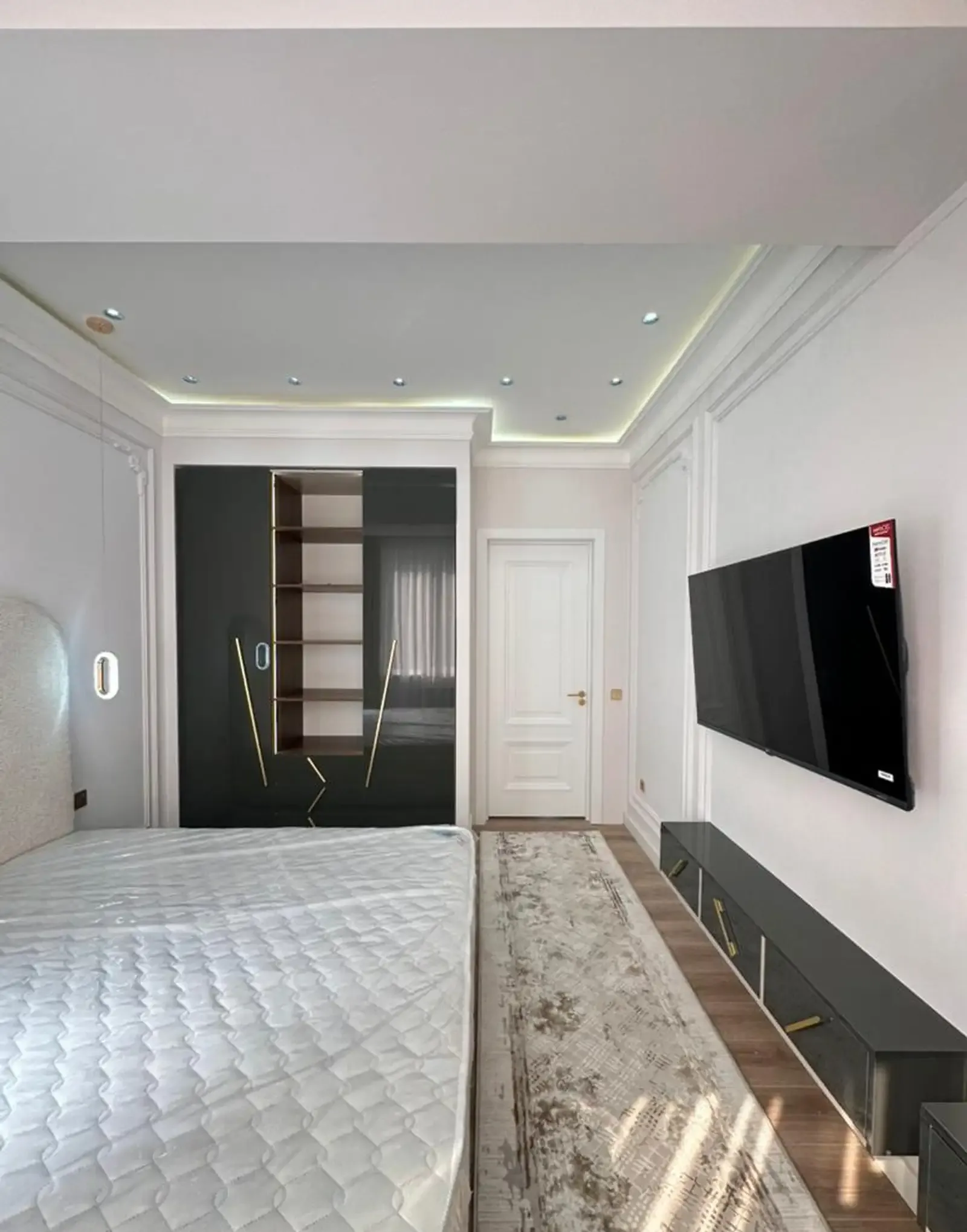 2-комн. квартира, 3 этаж, 70 м², Славянский университет