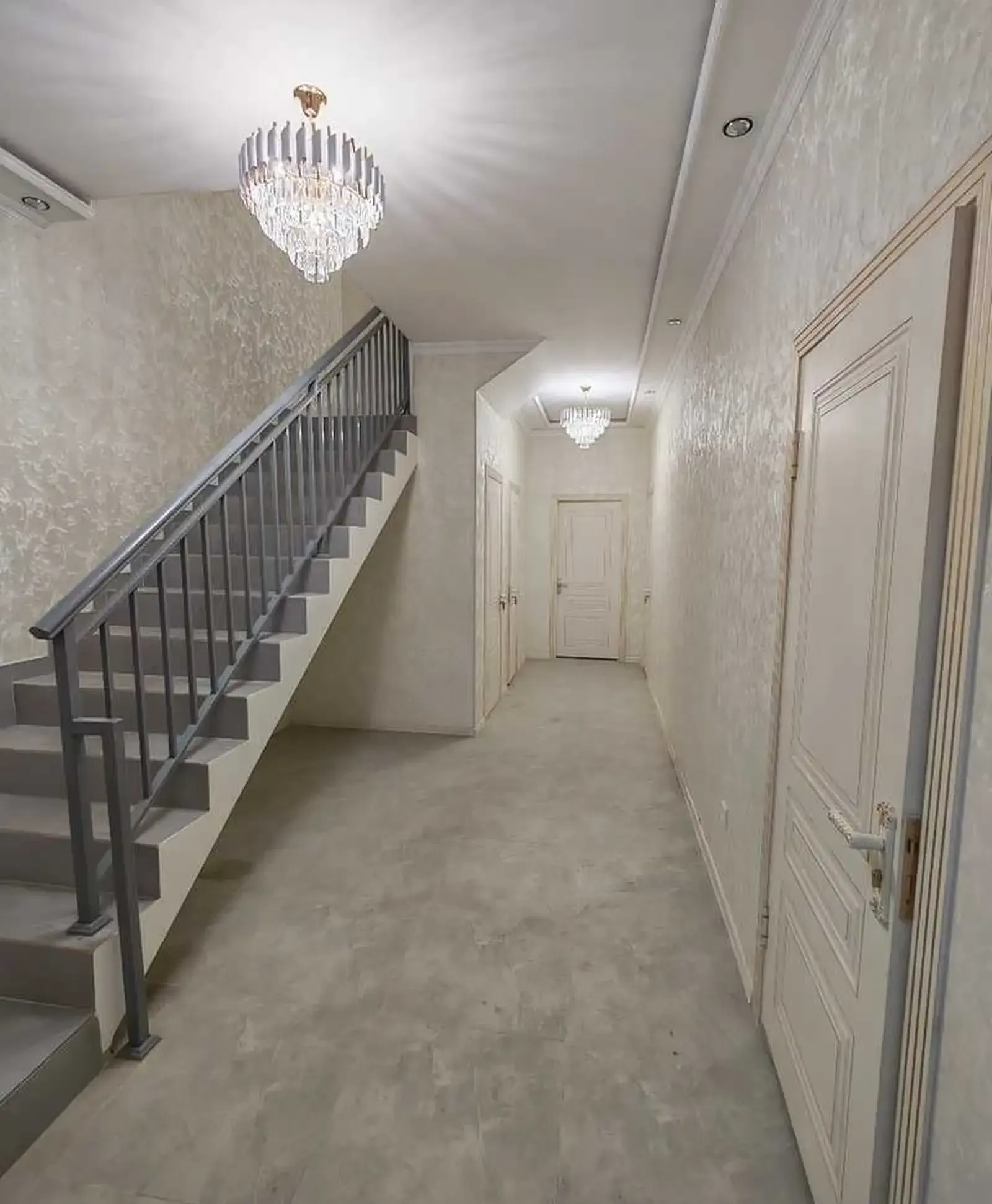 2-этажный, 7 комнатный дом, 200 м², Фирдавси