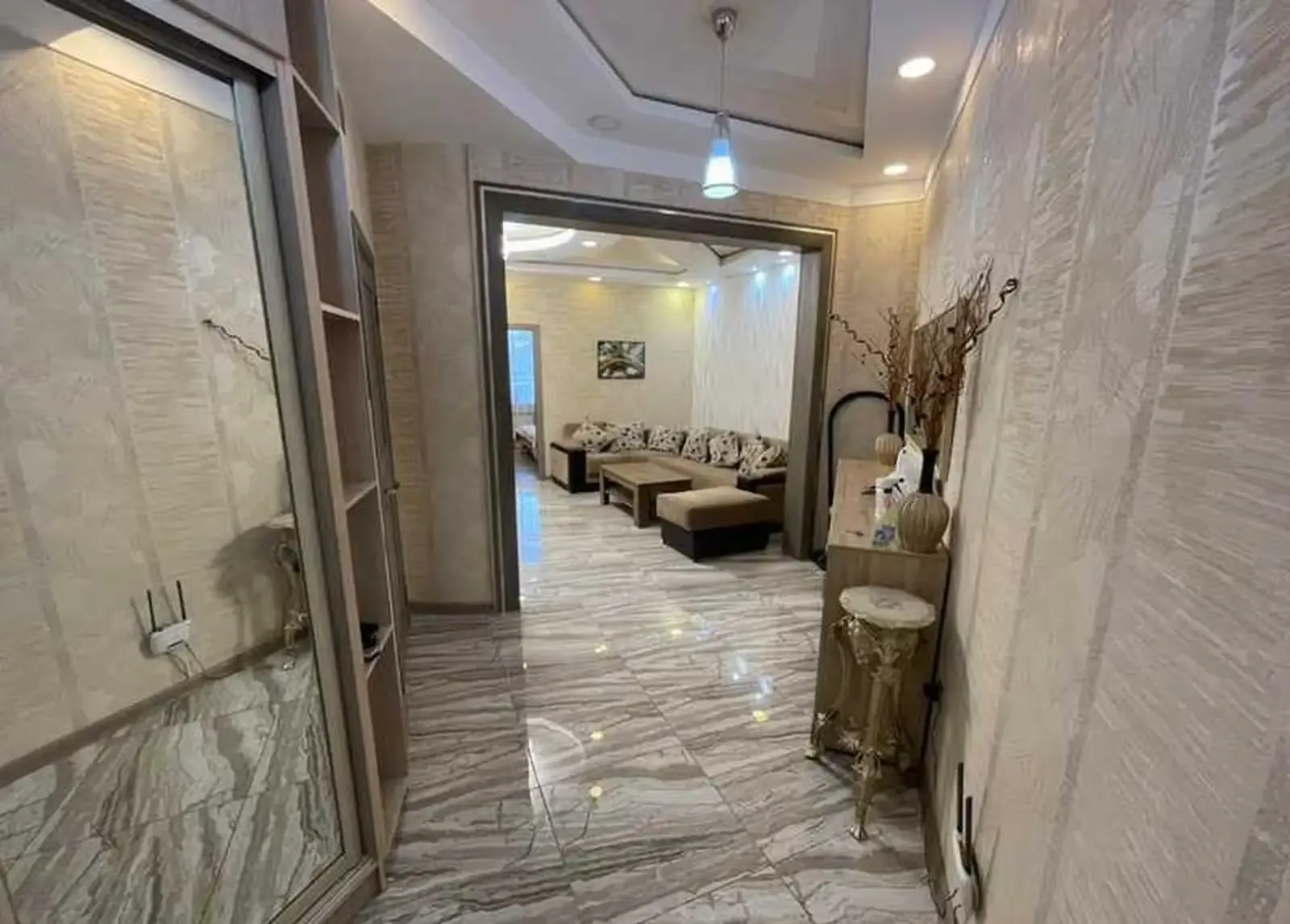 2-комн. квартира, 3 этаж, 70м², Бӯстон Сити