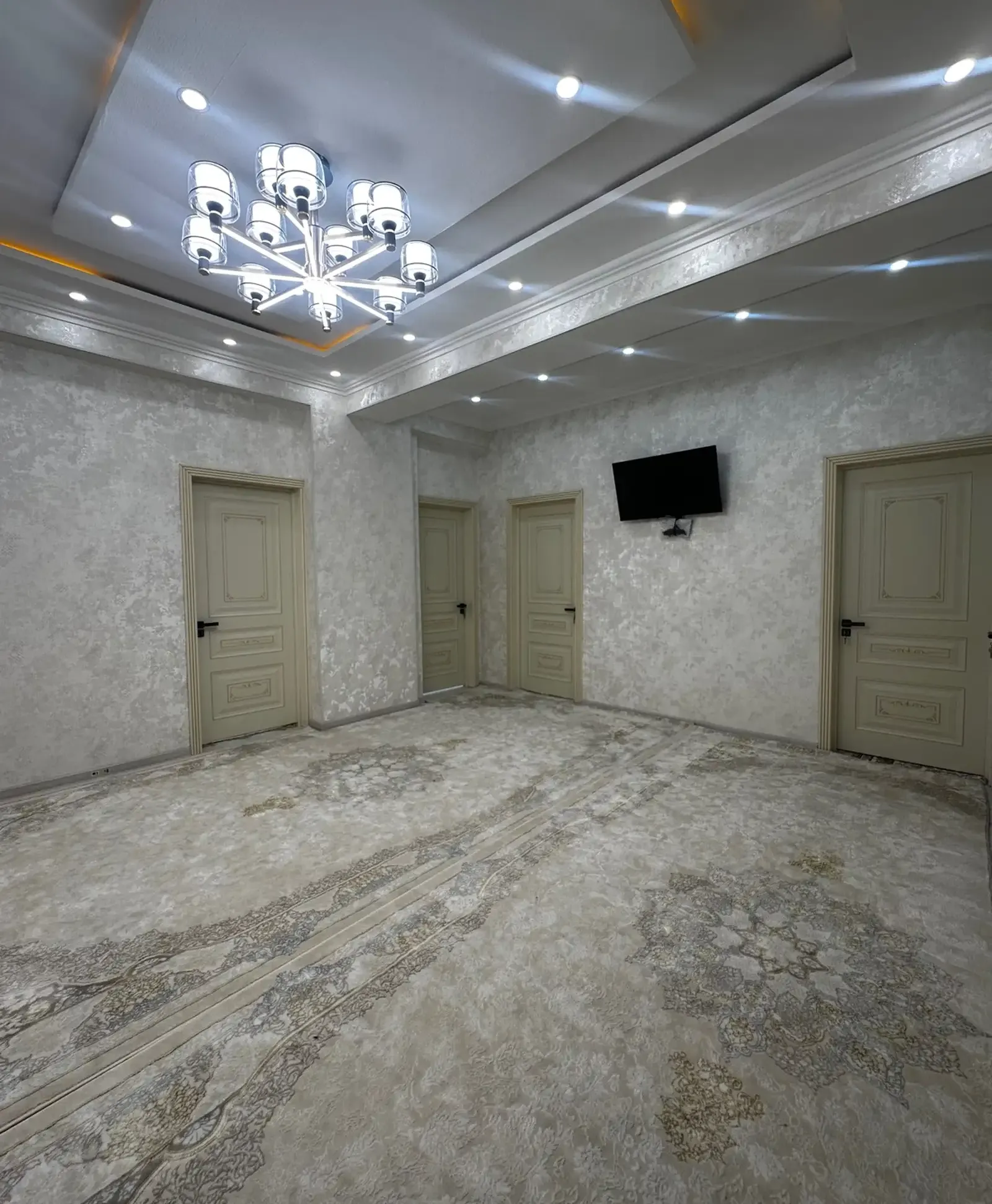 3-комн. квартира, 11 этаж, 100 м², Кольцевой, Глобус, Шохмансур, 3 база