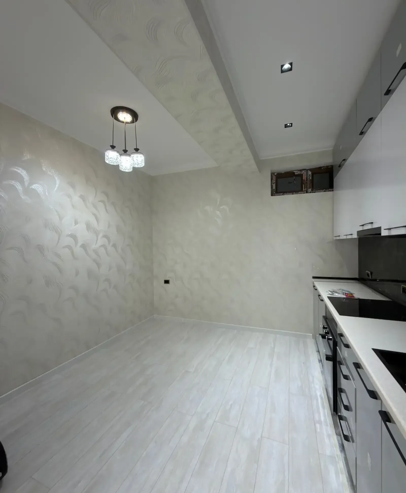 2-комн. квартира, 18 этаж, 60м², Шохмансур, Айни