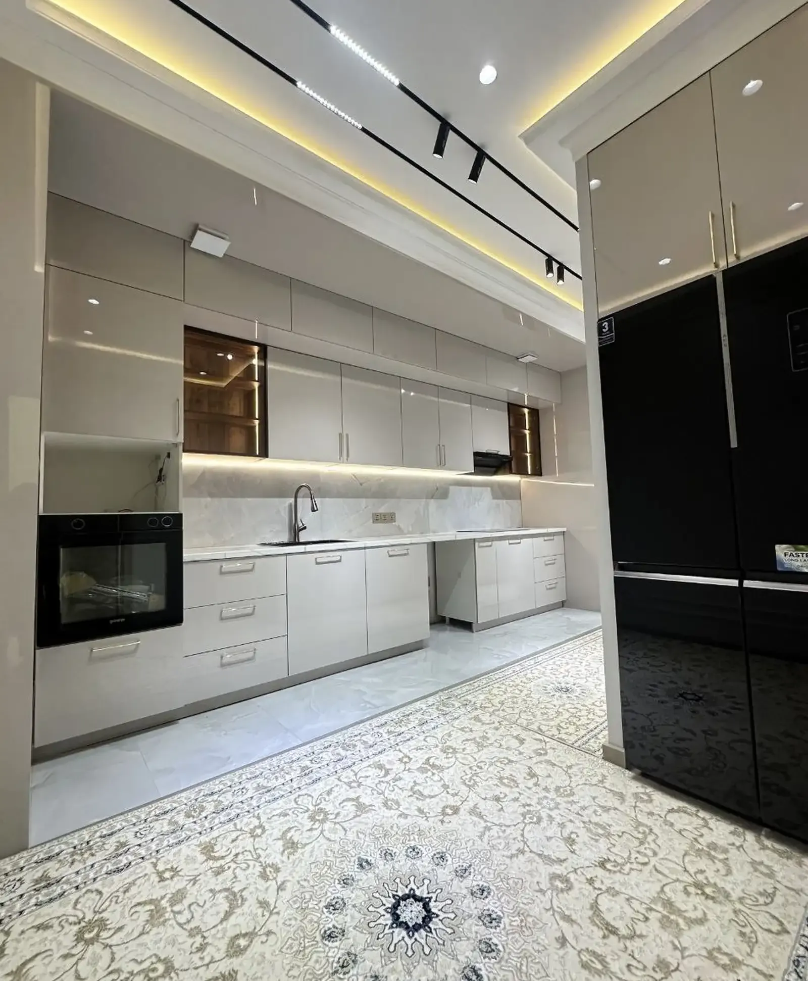 3-к квартира, 14 этаж, 102 м², Сино