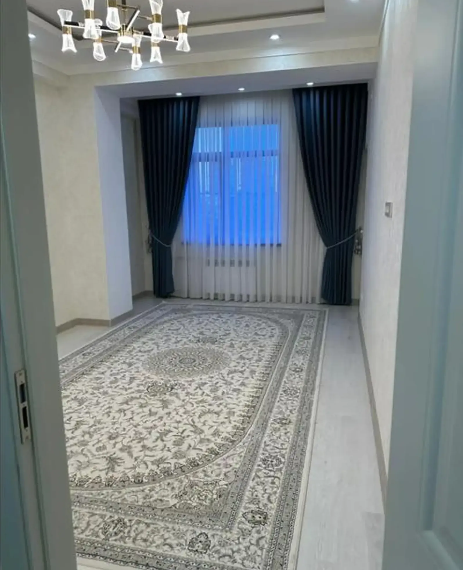2-комн. квартира, 3 этаж, 65м², Сино