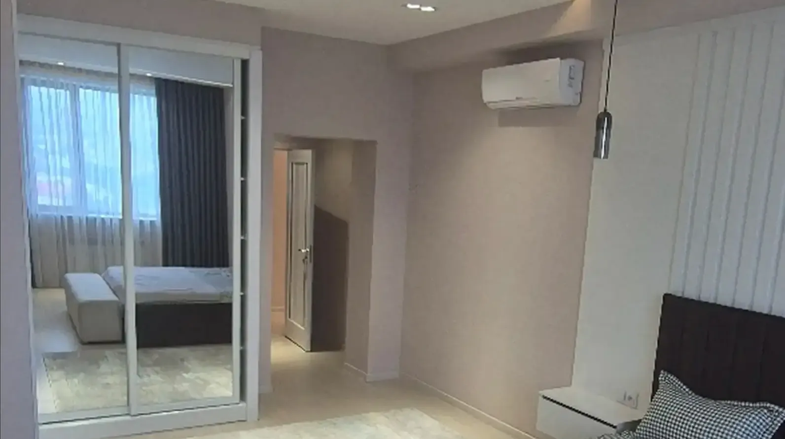 4-комн. квартира, 13 этаж, 156м², и.сомони спартак