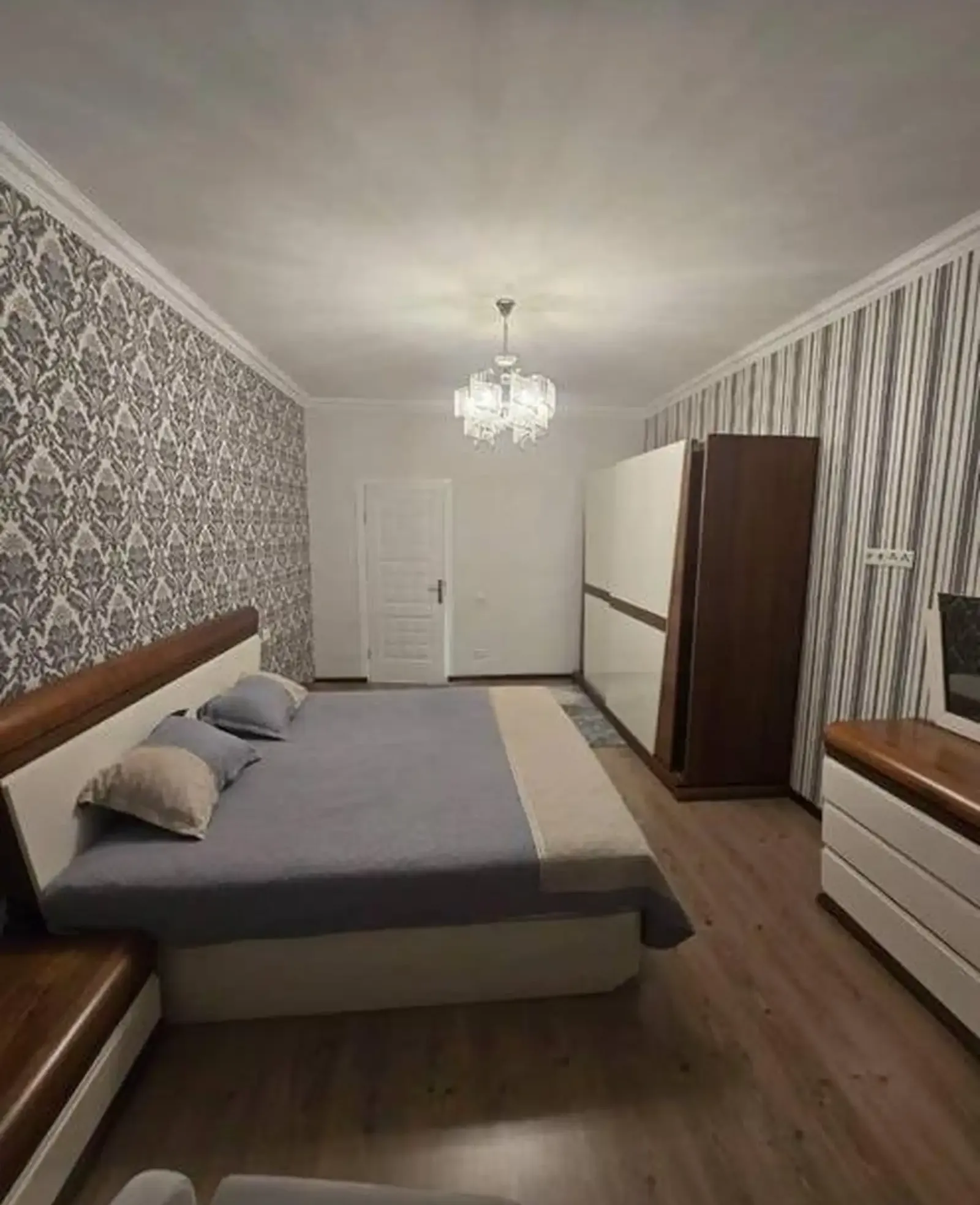 4-комн. квартира, 2 этаж, 120м², Сино